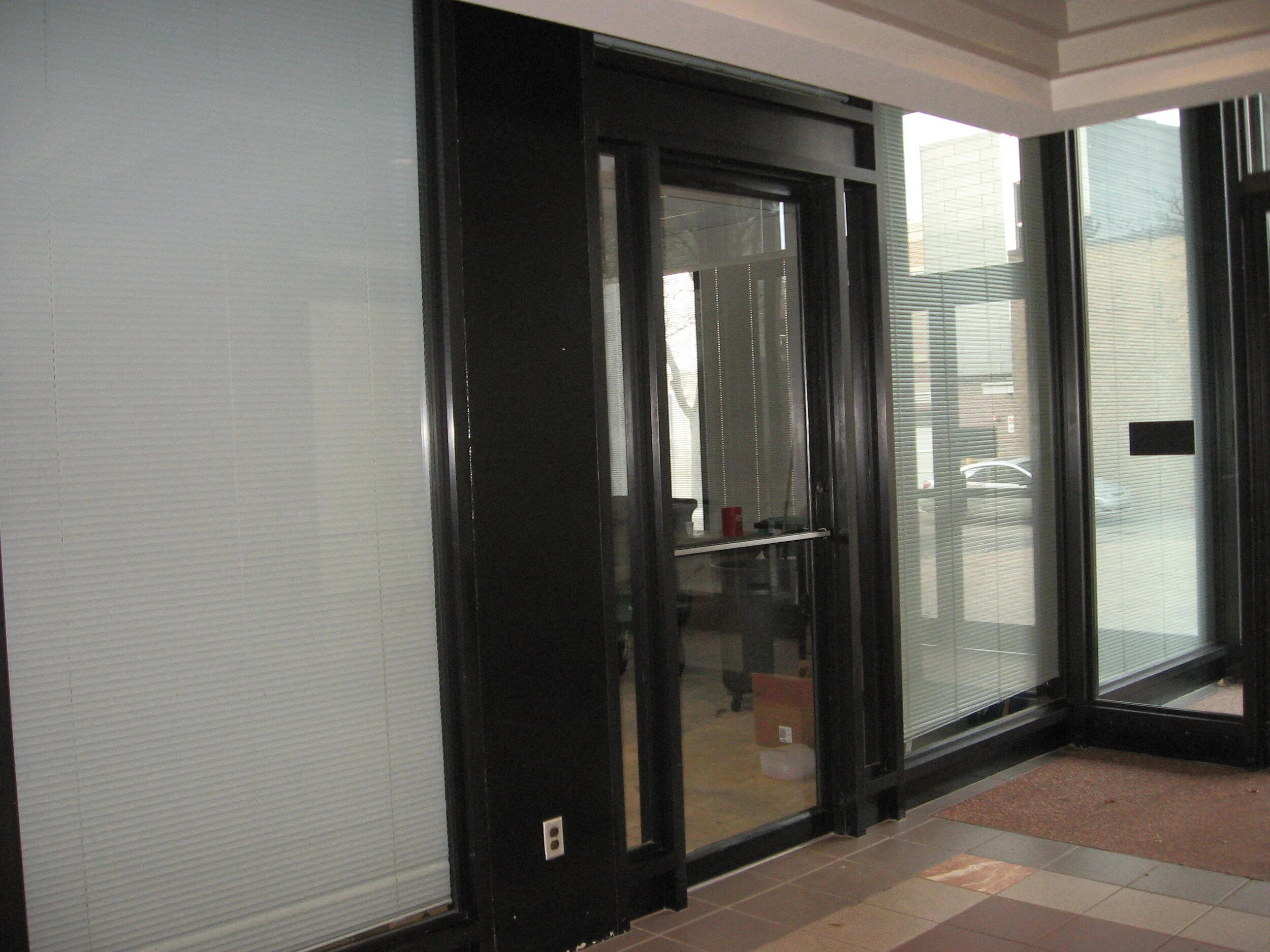 151 S Rose Street Suite 1c Property Photo 2