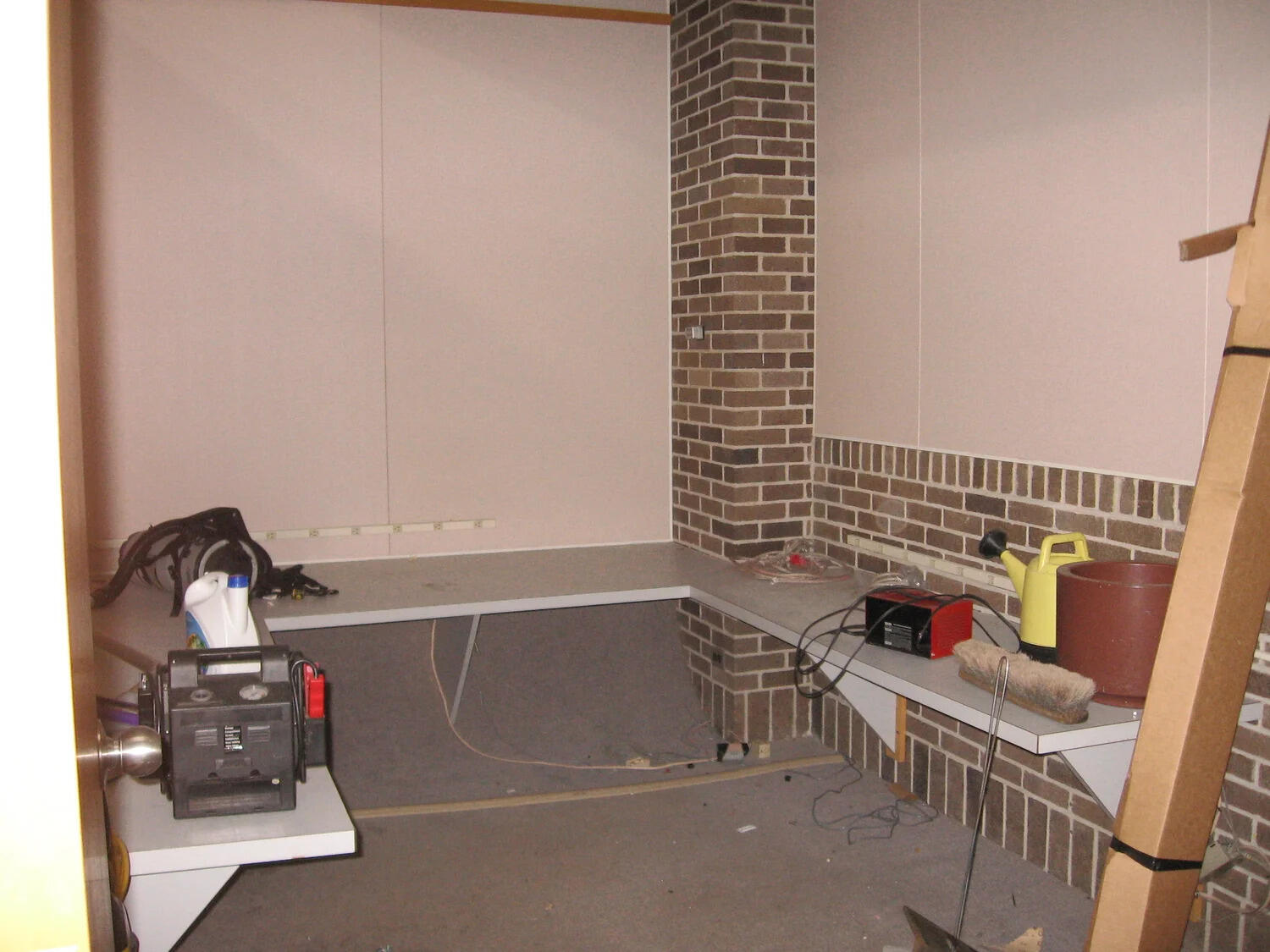 151 S Rose Street Suite 1c Property Photo 3