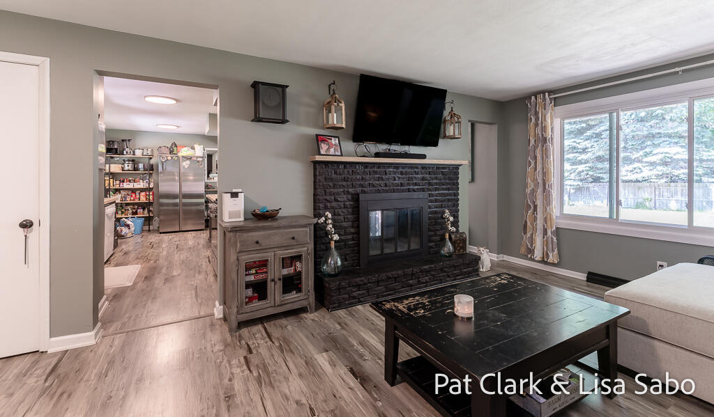 1297 Joslyn Road Property Photo 10