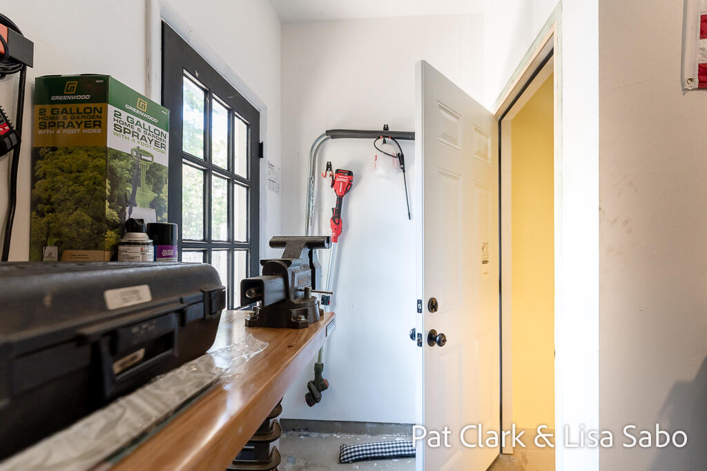 1297 Joslyn Road Property Photo 25