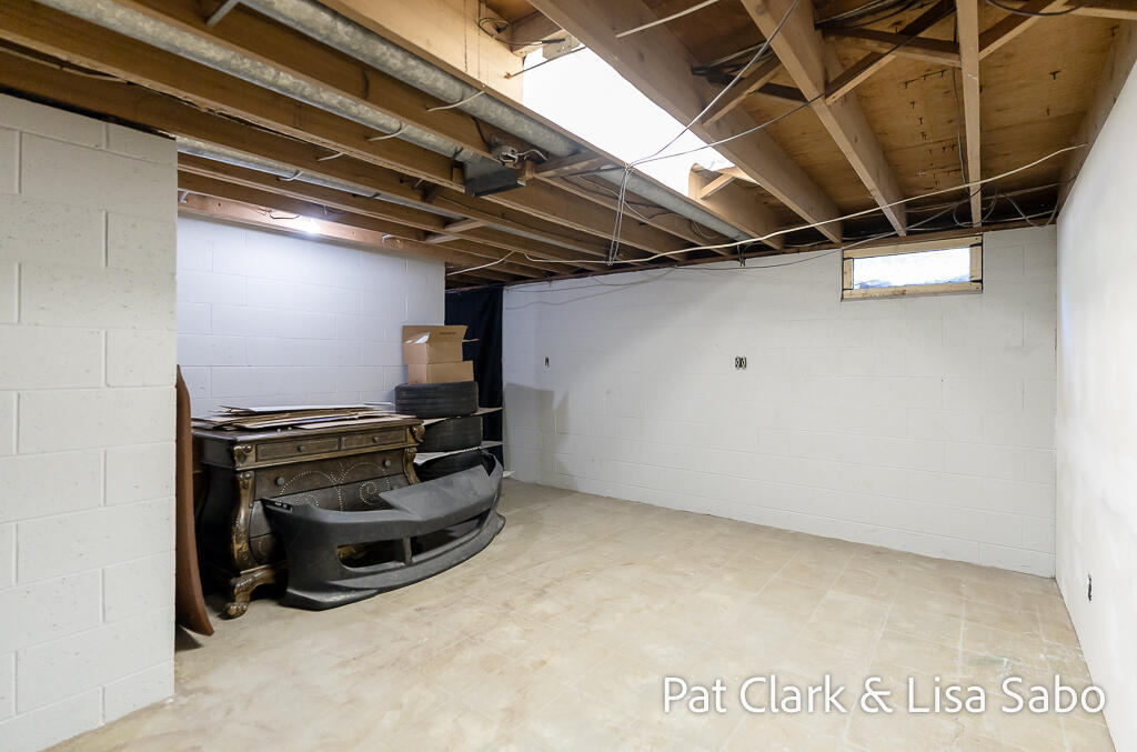 1297 Joslyn Road Property Photo 29