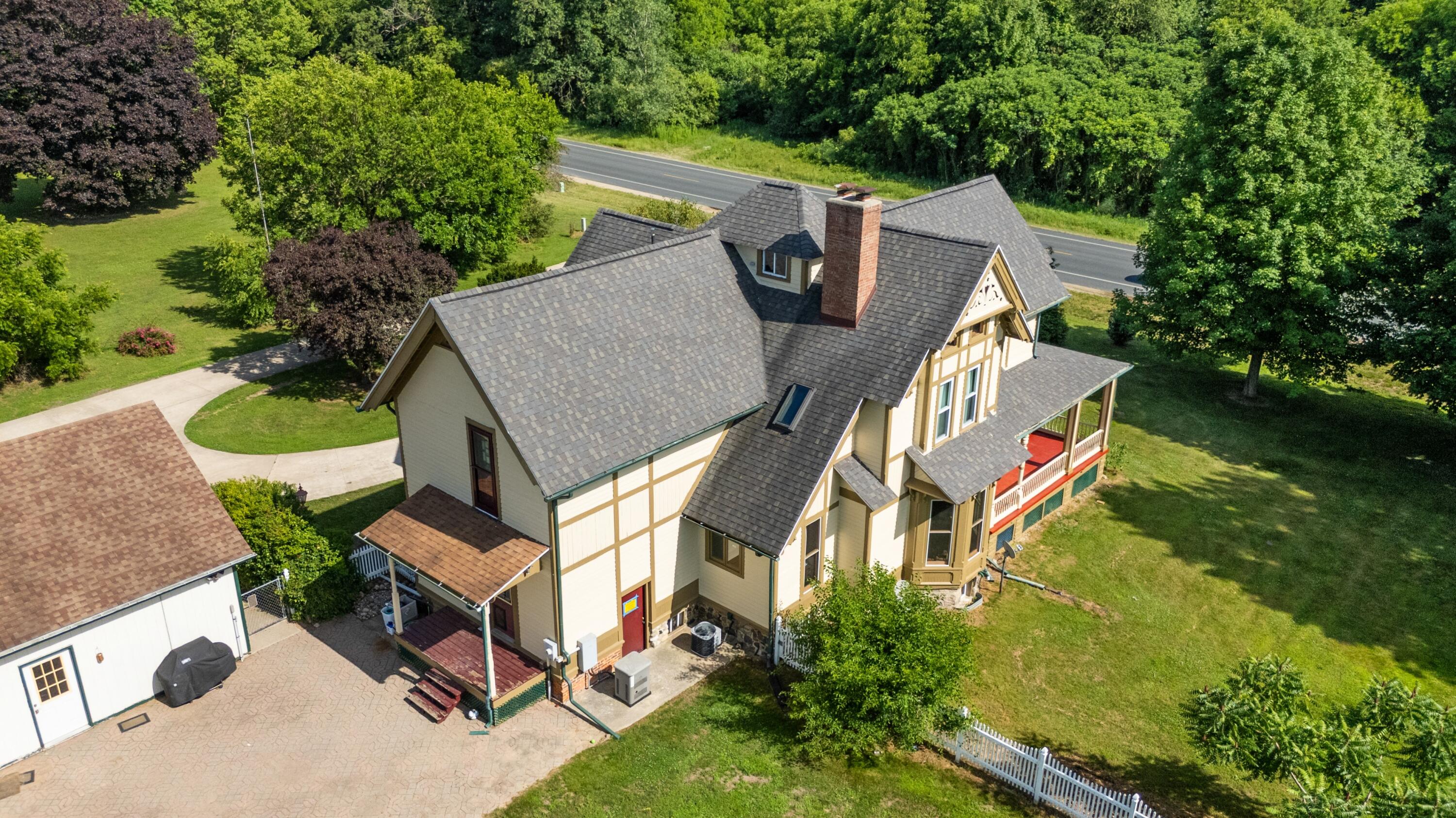 42304 W Red Arrow Highway Property Photo 3