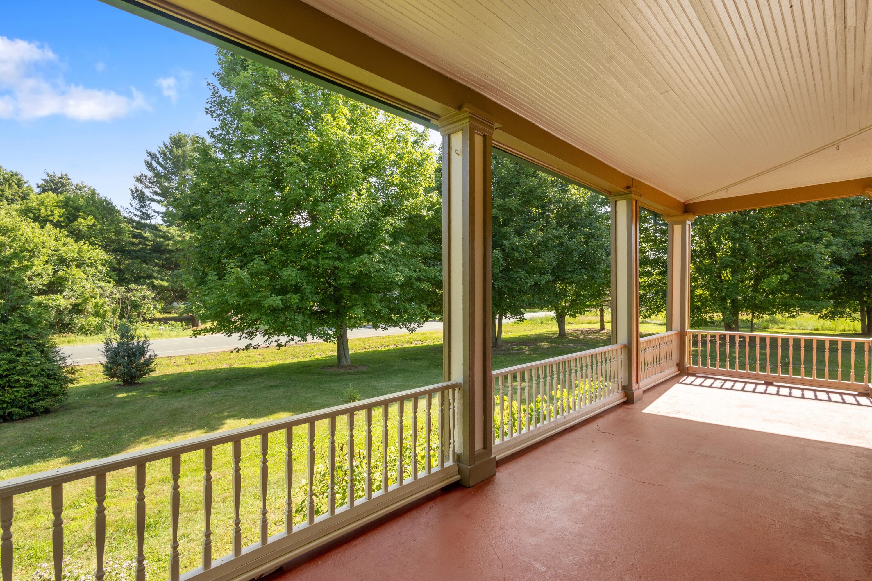 42304 W Red Arrow Highway Property Photo 13