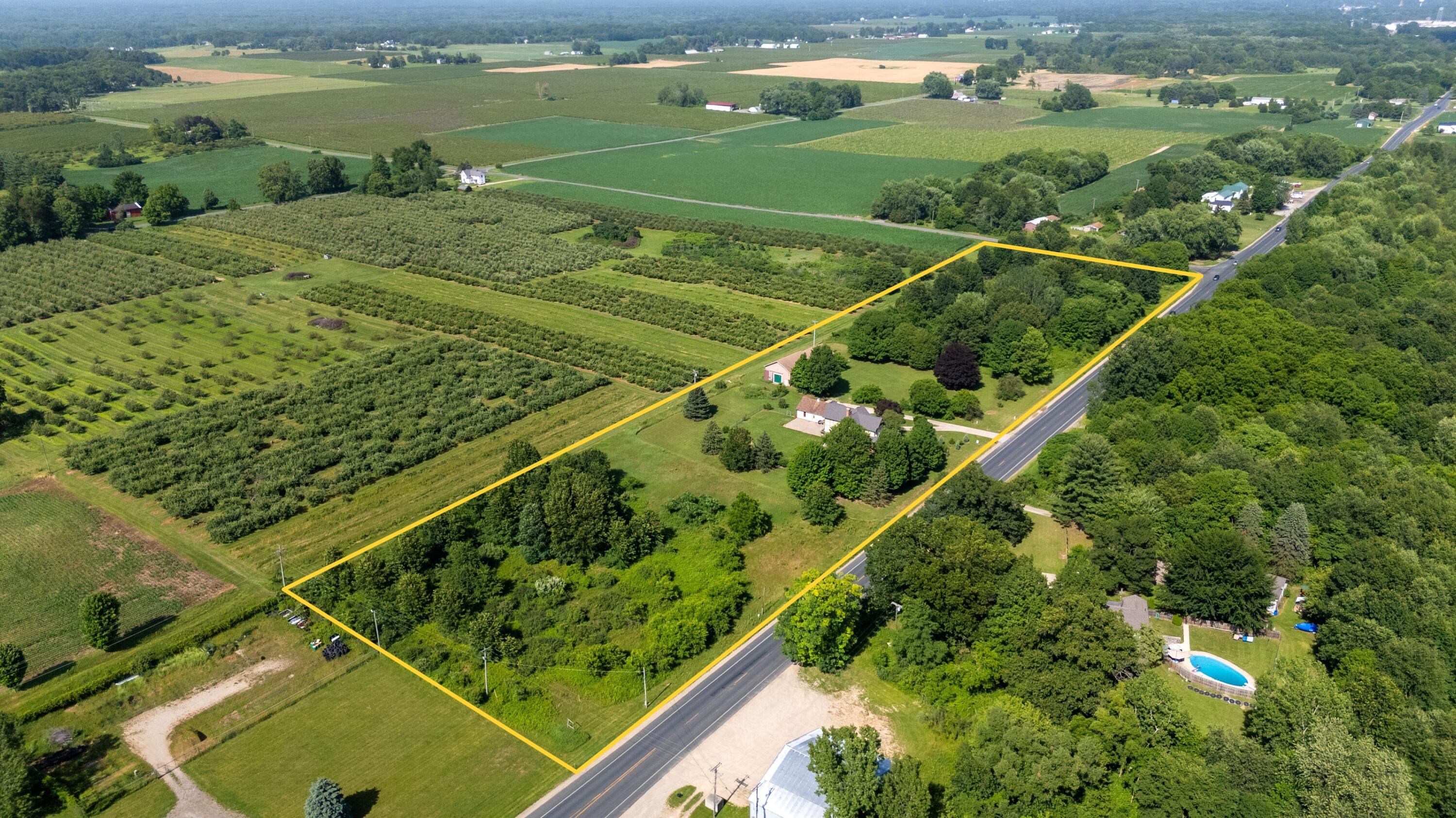 42304 W Red Arrow Highway Property Photo 15