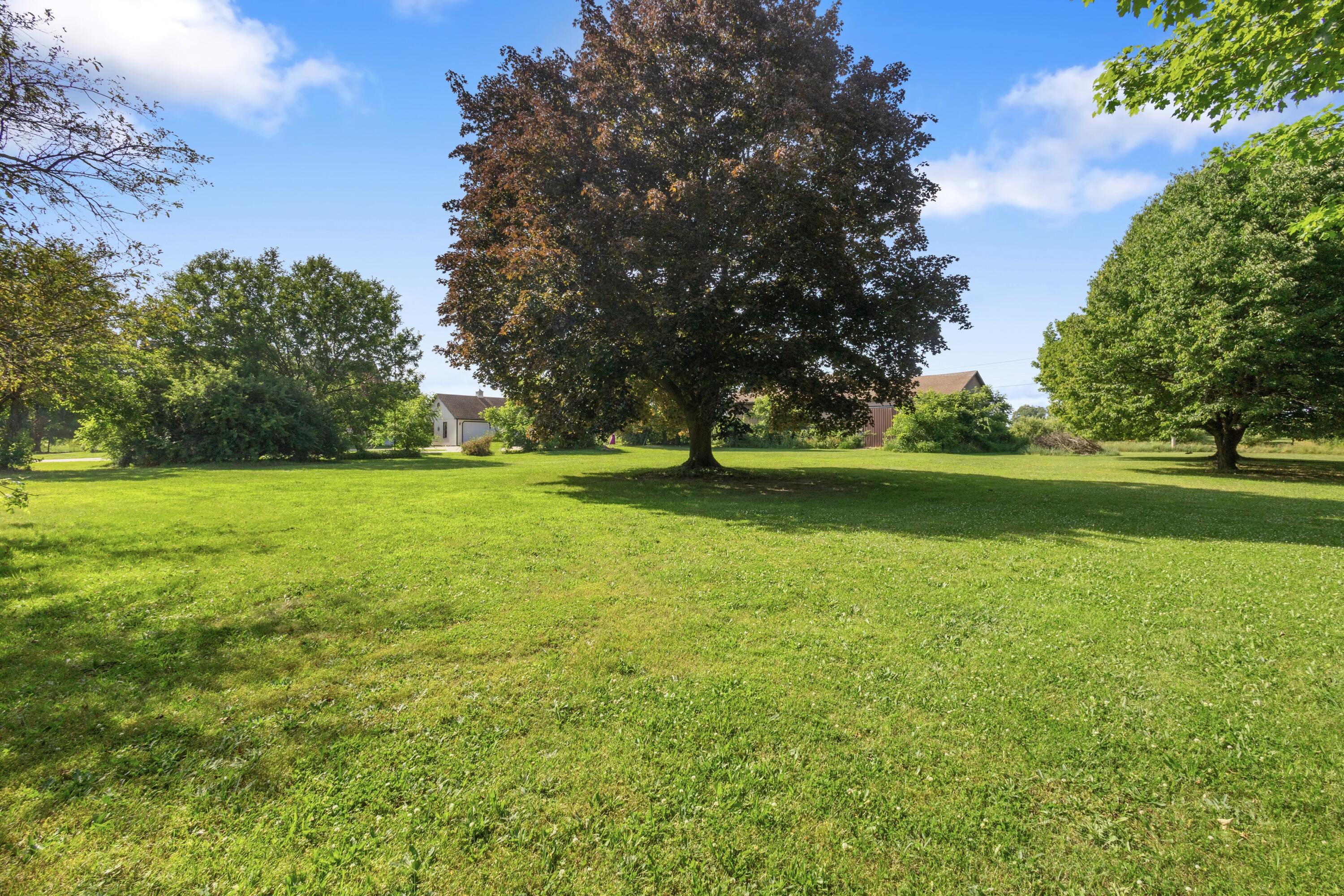 42304 W Red Arrow Highway Property Photo 22