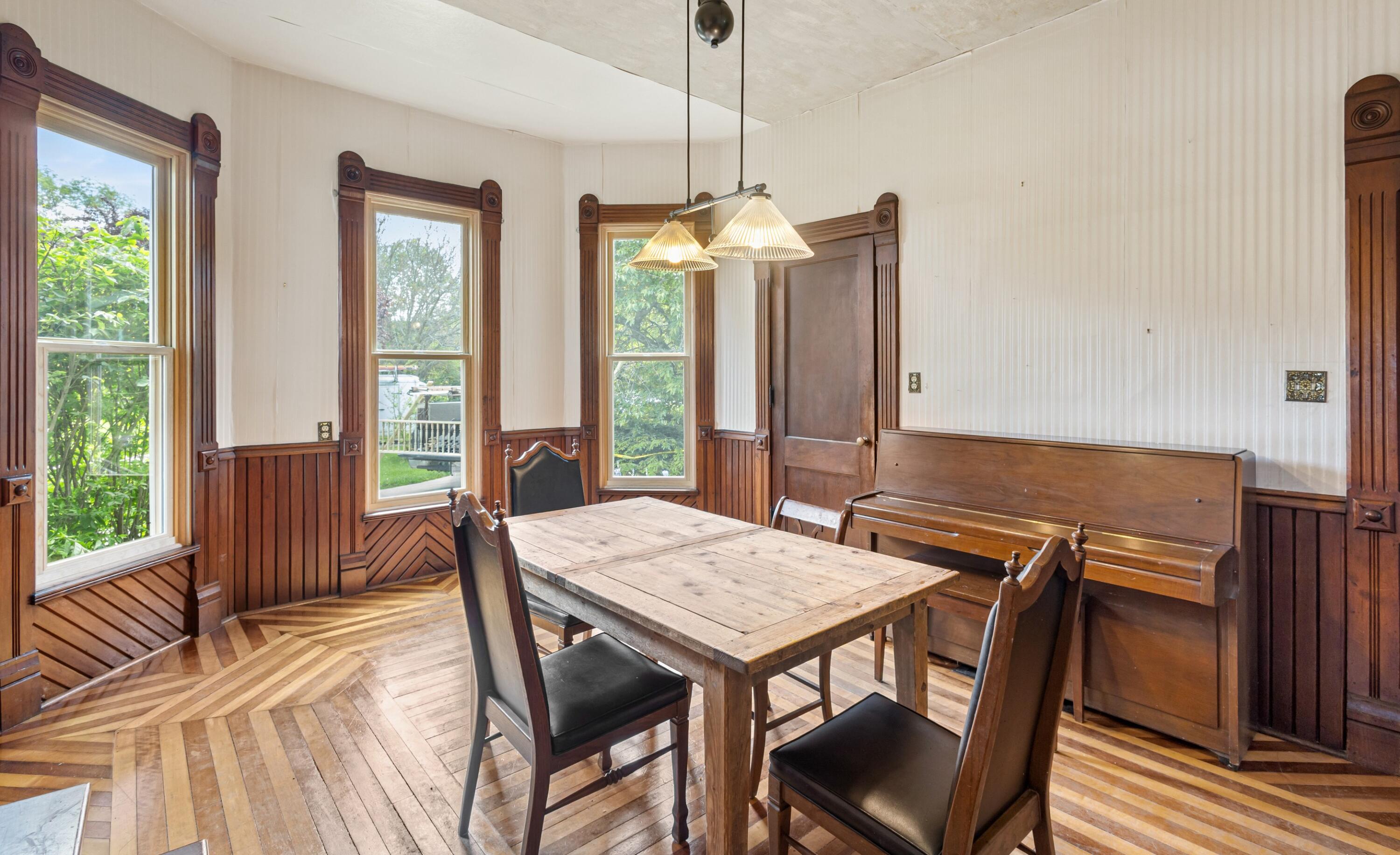42304 W Red Arrow Highway Property Photo 28