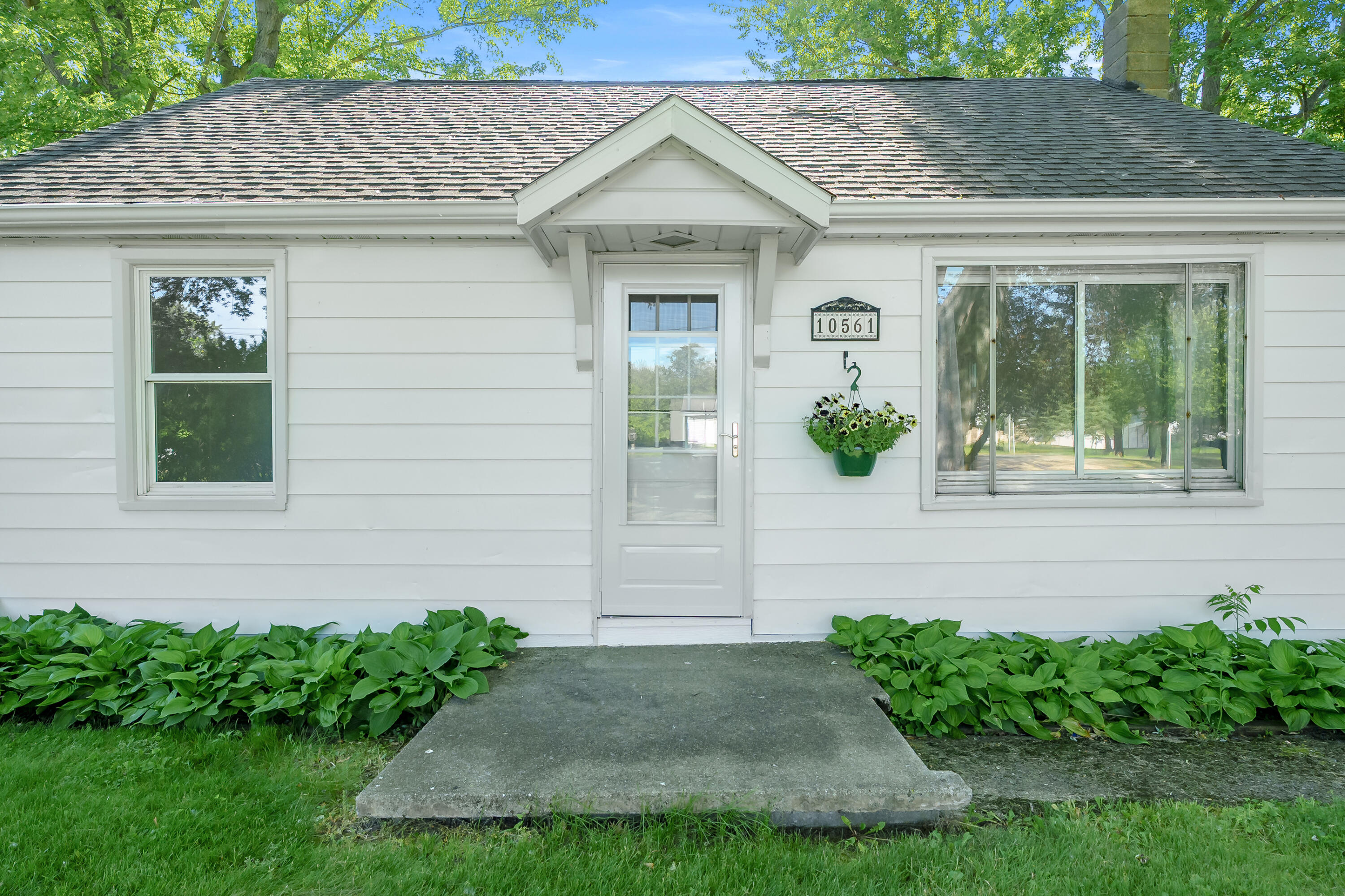 10561 Baldwin Road Property Photo 20