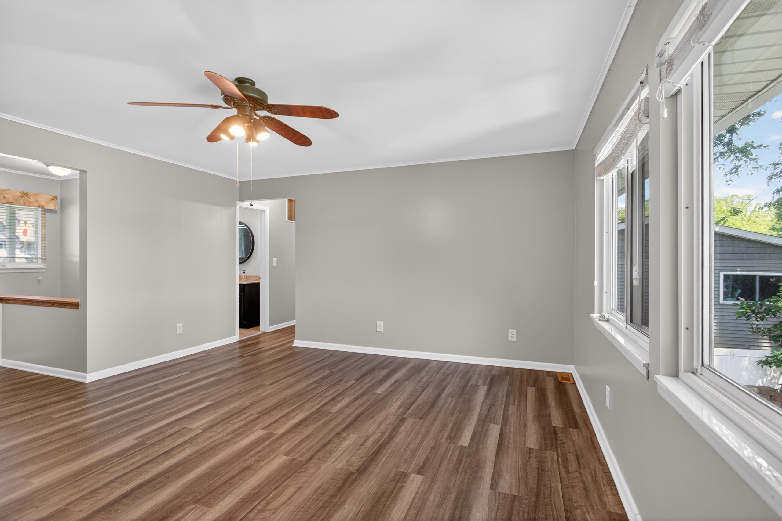 11939 Greenbriar Drive Property Photo 13
