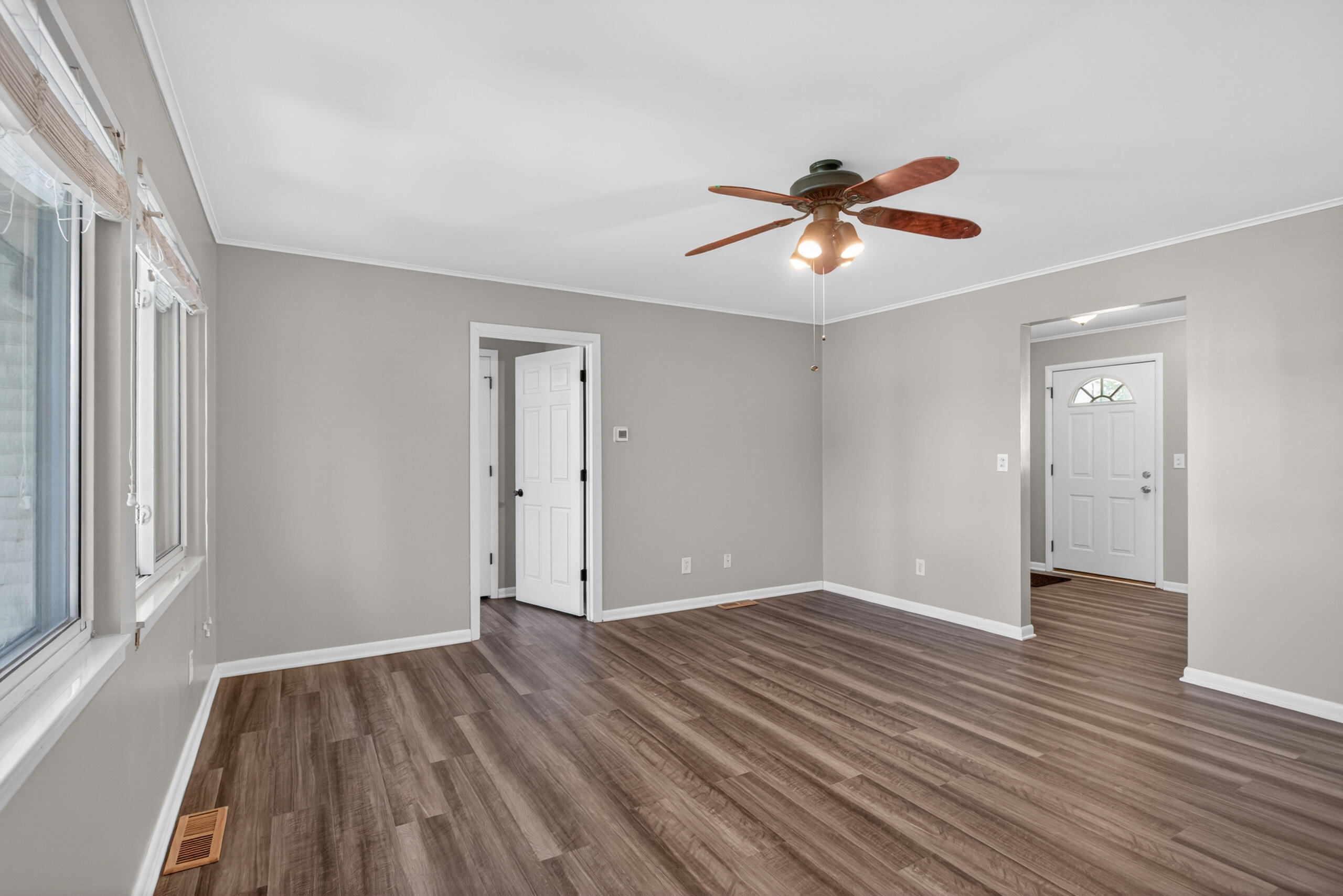 11939 Greenbriar Drive Property Photo 15