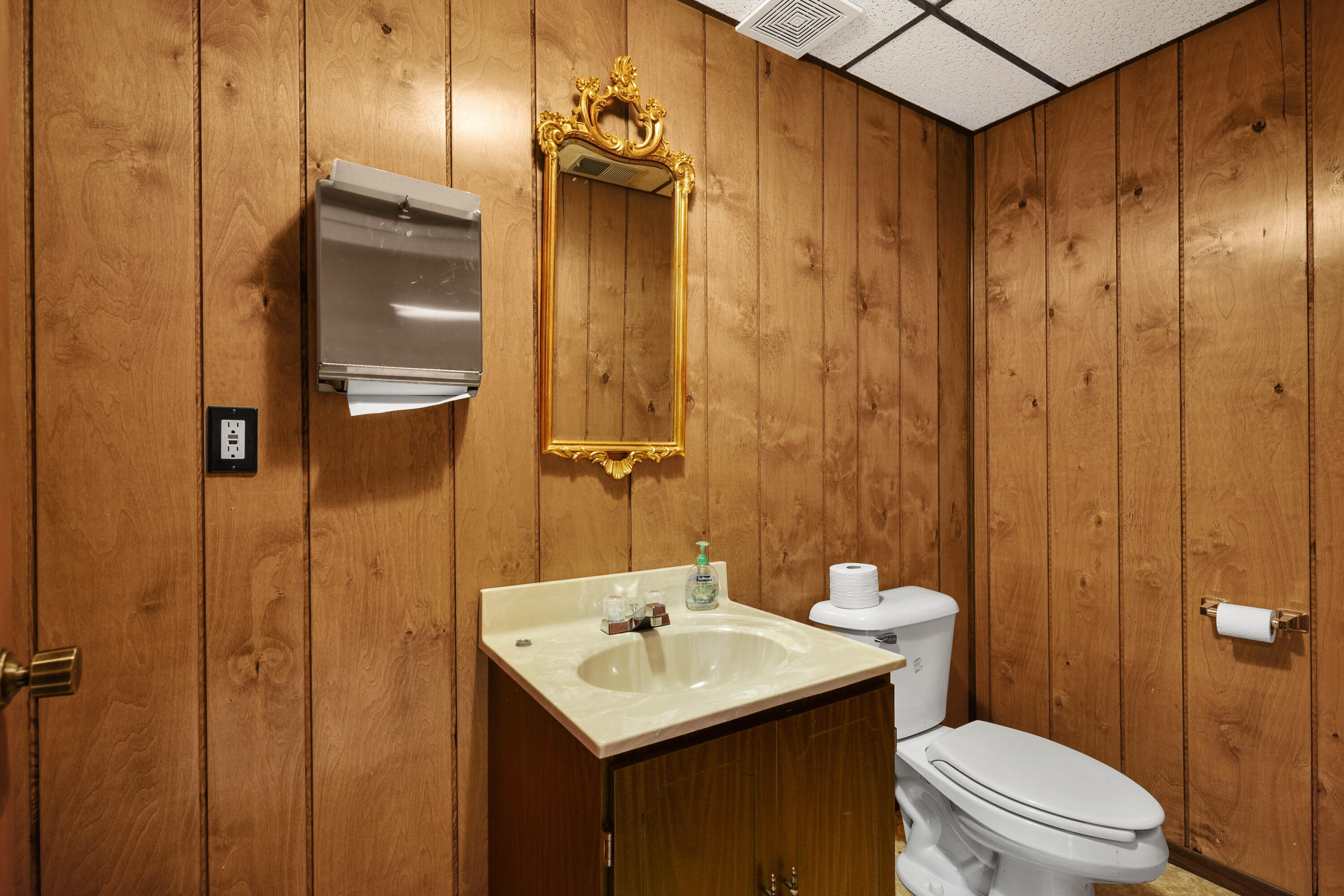 24825 Eureka Road Property Photo 24