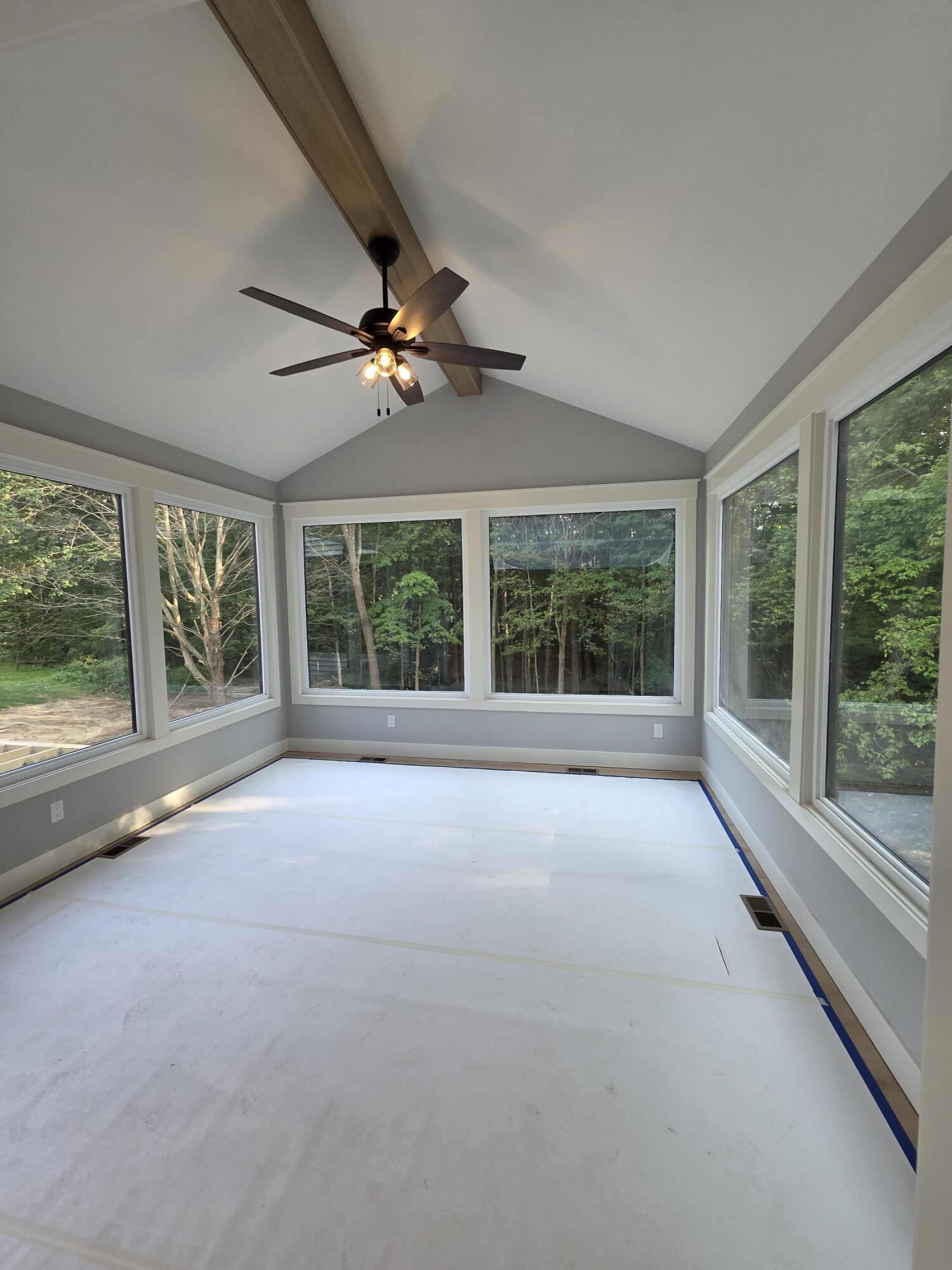 8234 Cascade Road Se Property Photo 10