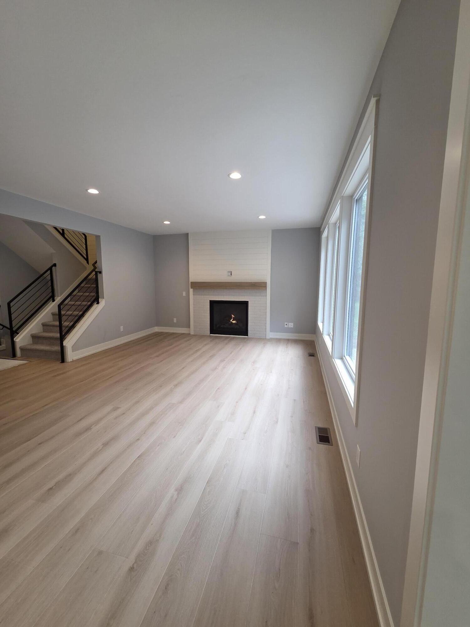 8234 Cascade Road Se Property Photo 13