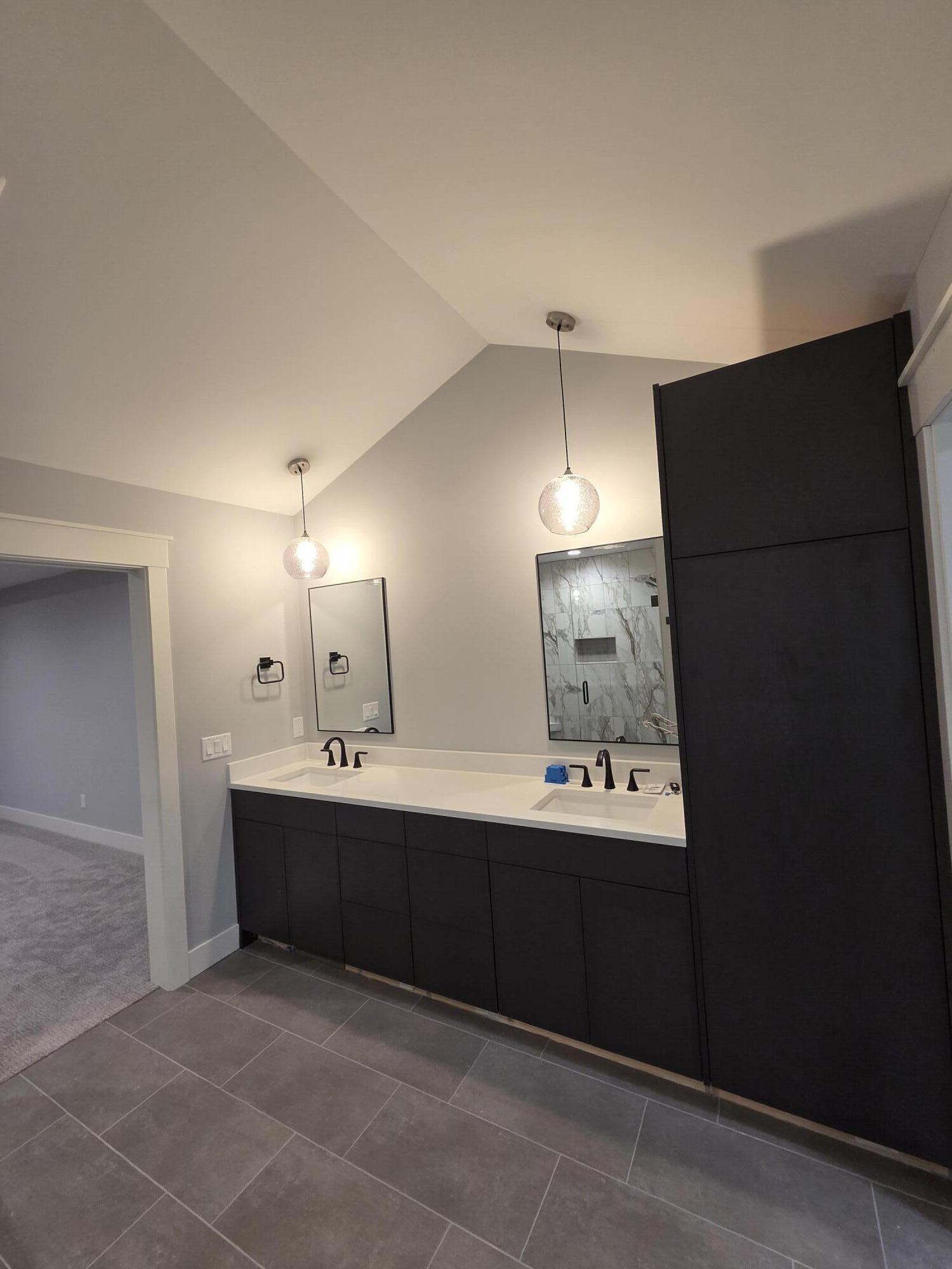 8234 Cascade Road Se Property Photo 25