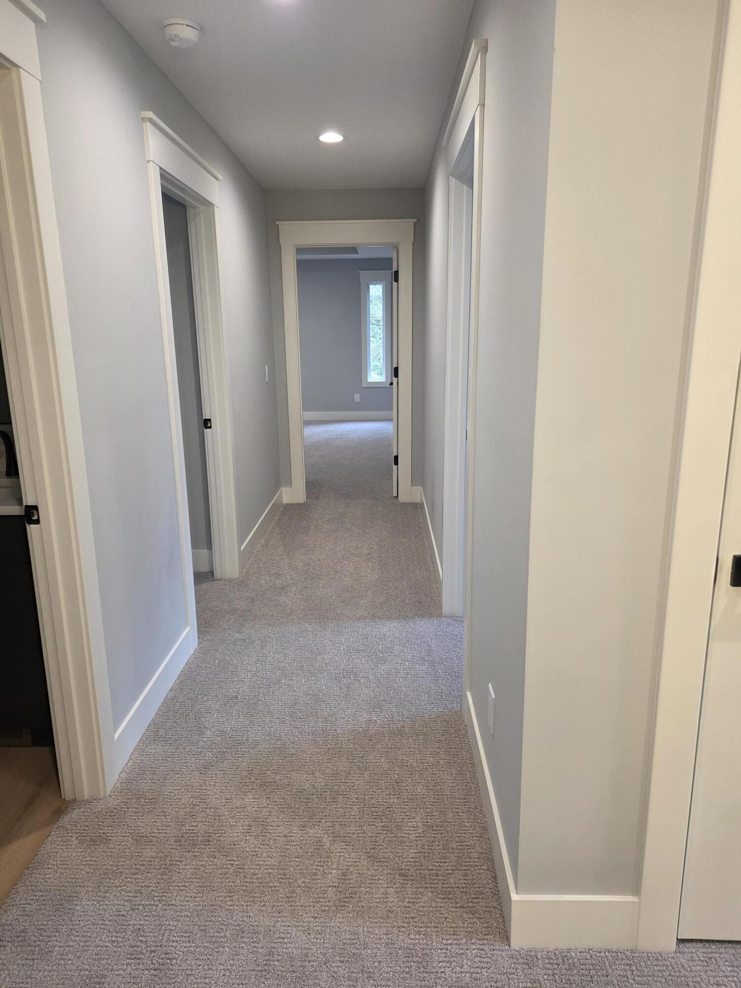 8234 Cascade Road Se Property Photo 25