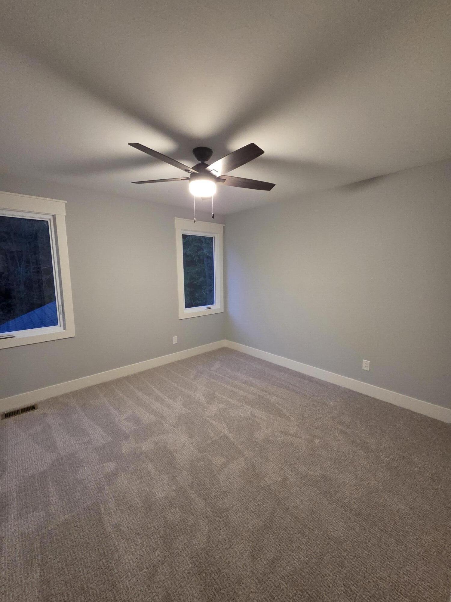 8234 Cascade Road Se Property Photo 27