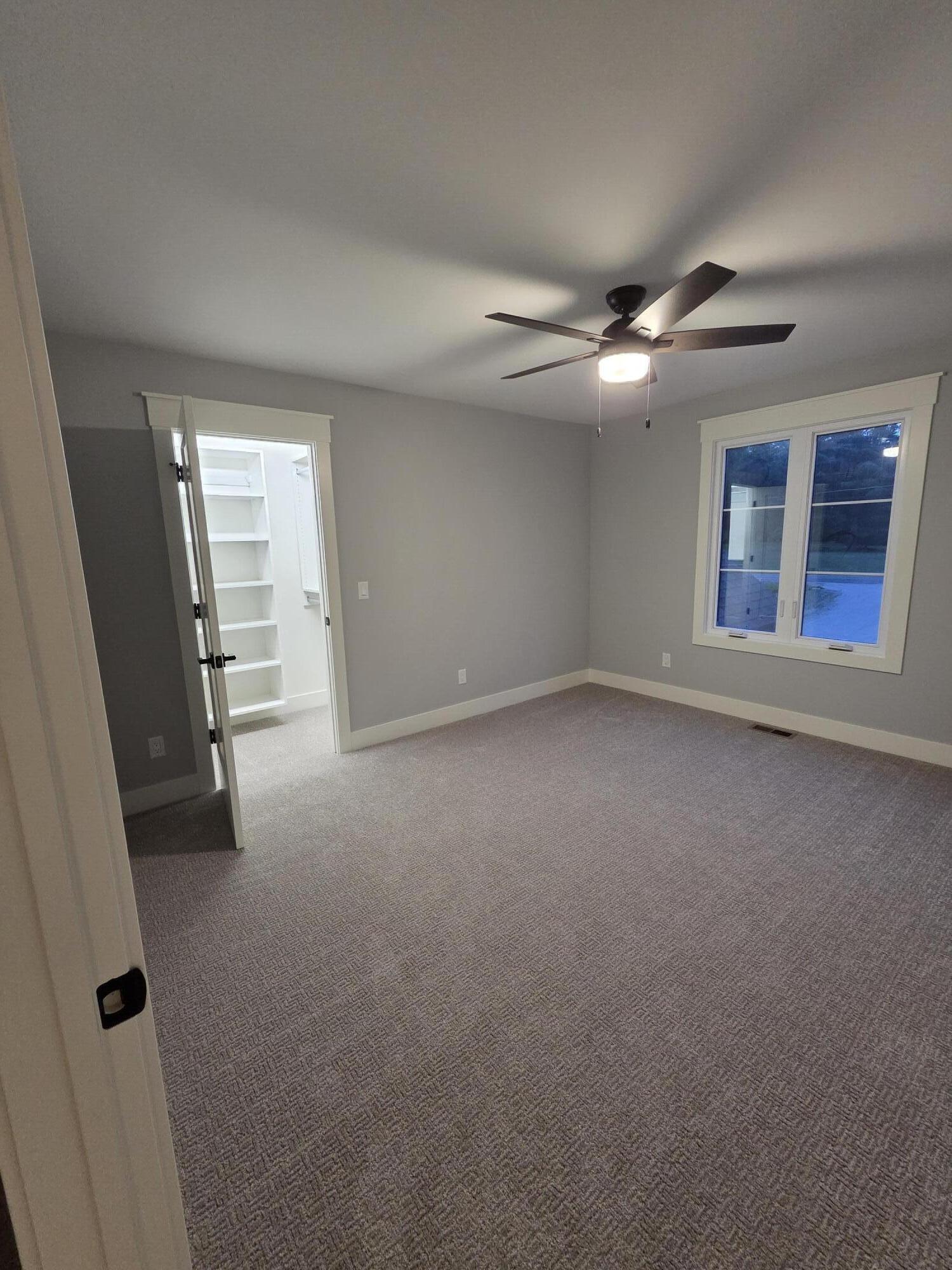 8234 Cascade Road Se Property Photo 28