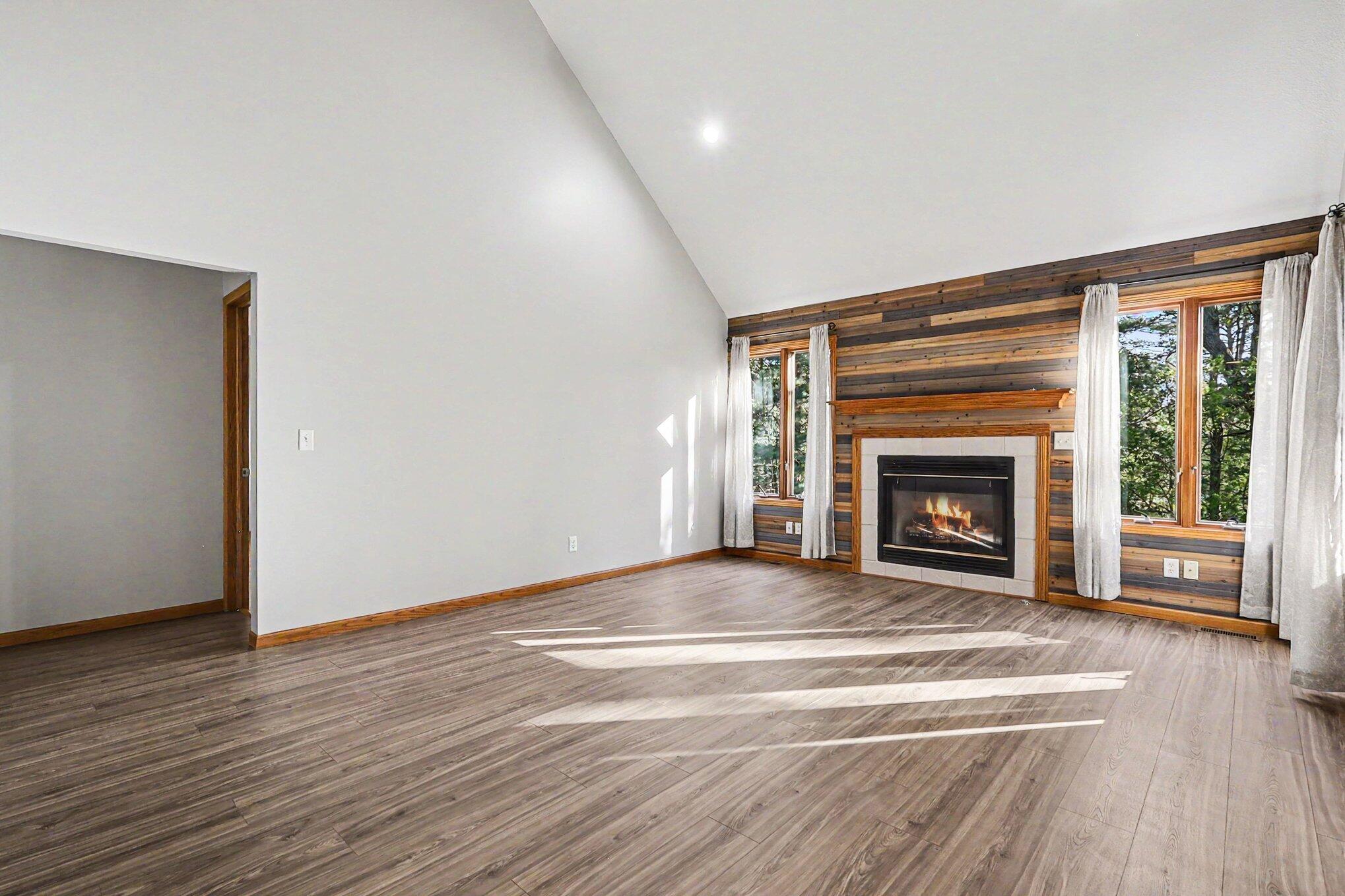 7474 Wiczer Drive Property Photo 6