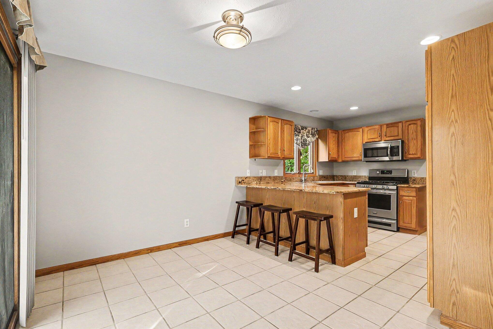 7474 Wiczer Drive Property Photo 12