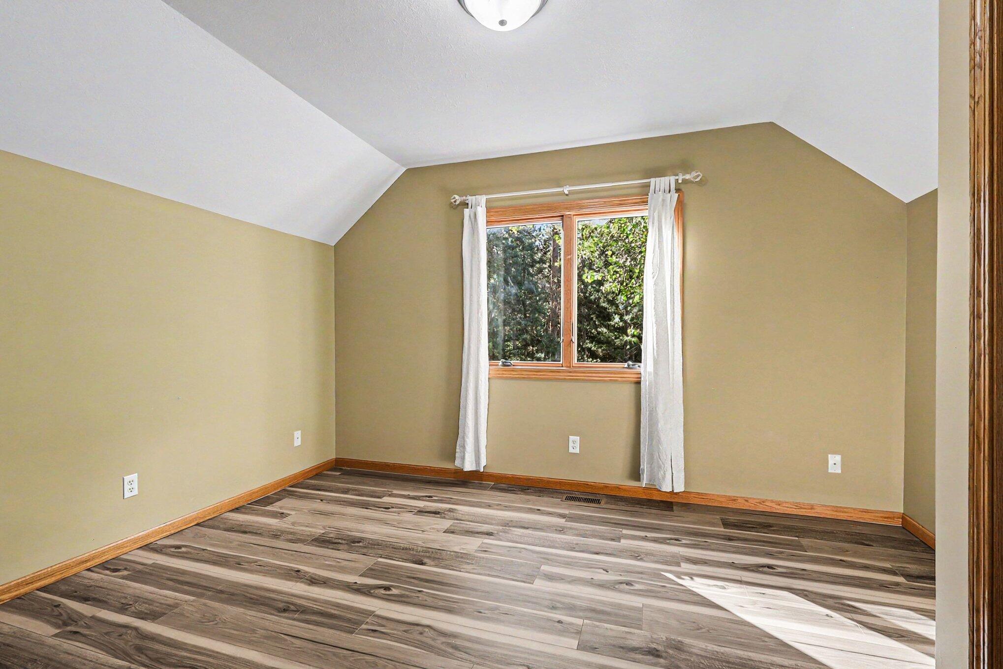 7474 Wiczer Drive Property Photo 15