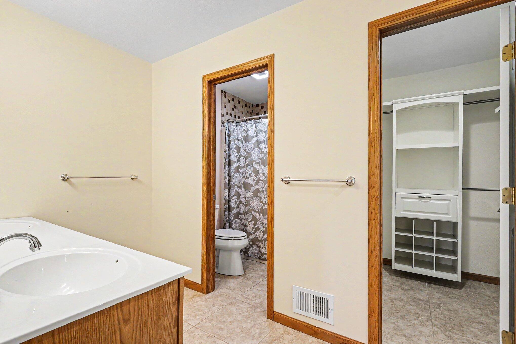 7474 Wiczer Drive Property Photo 26