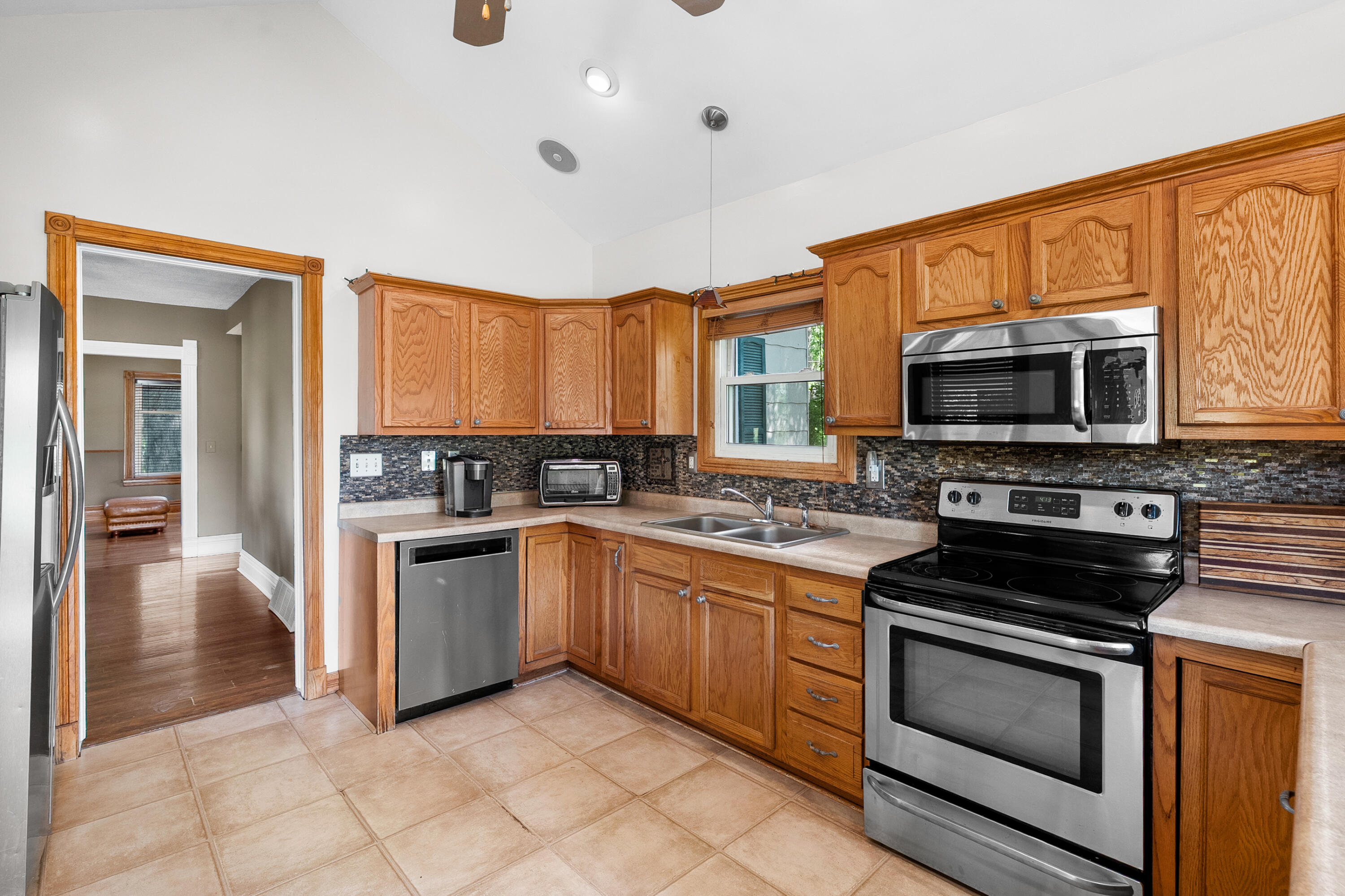 10465 N 32nd Street Property Photo 11