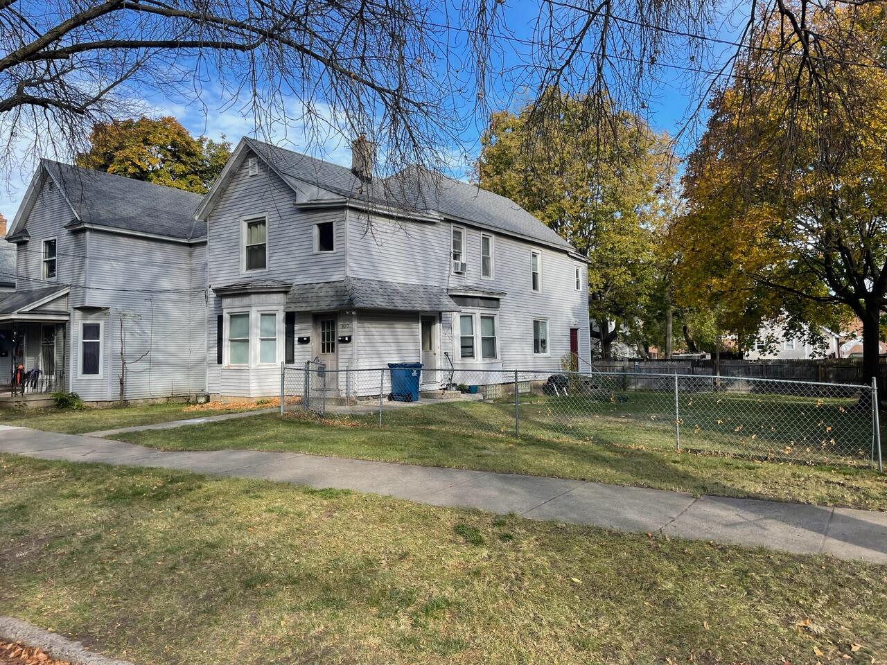 820 McReynolds Avenue NW Property Photo 1