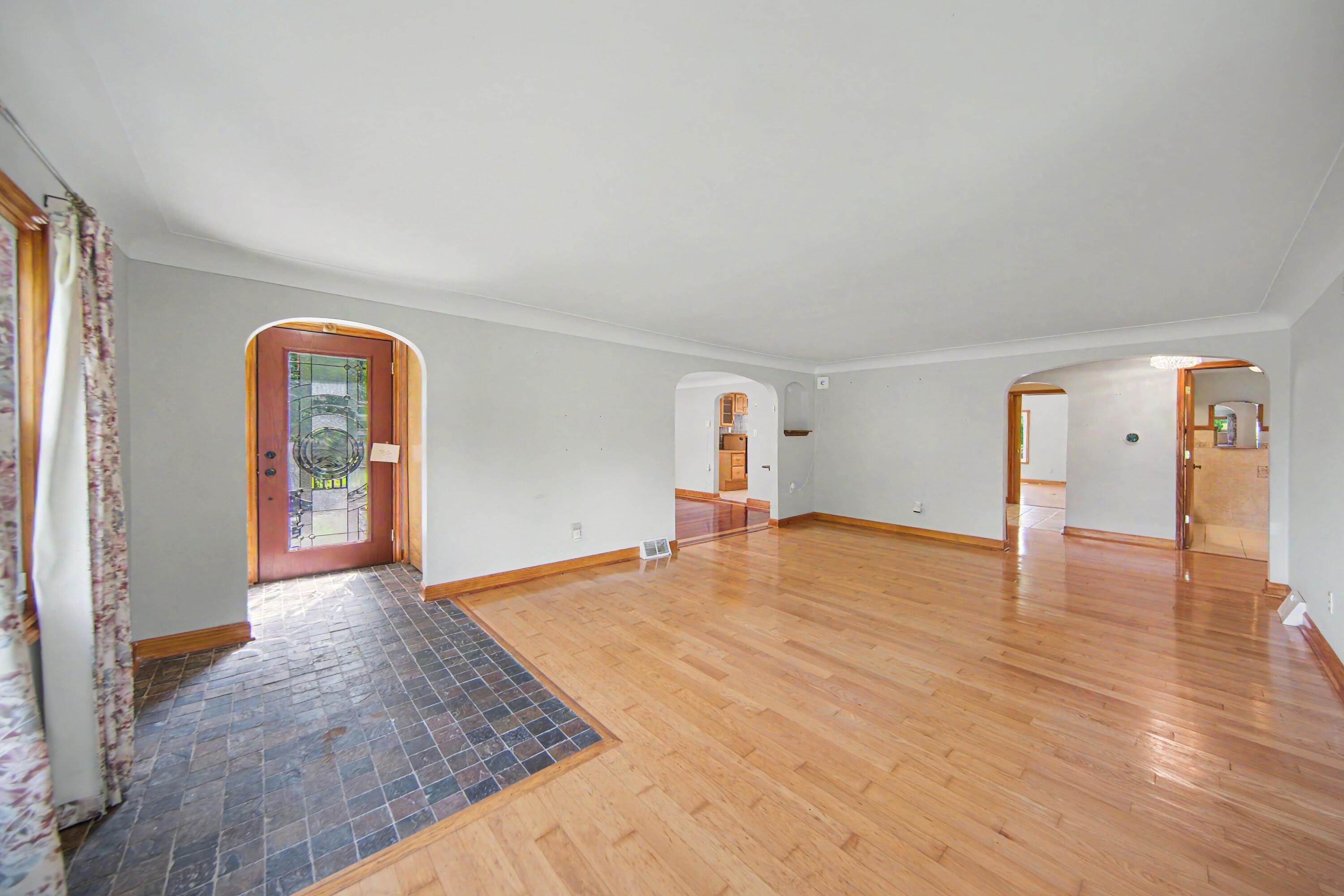 9100 Willis Road Property Photo 5