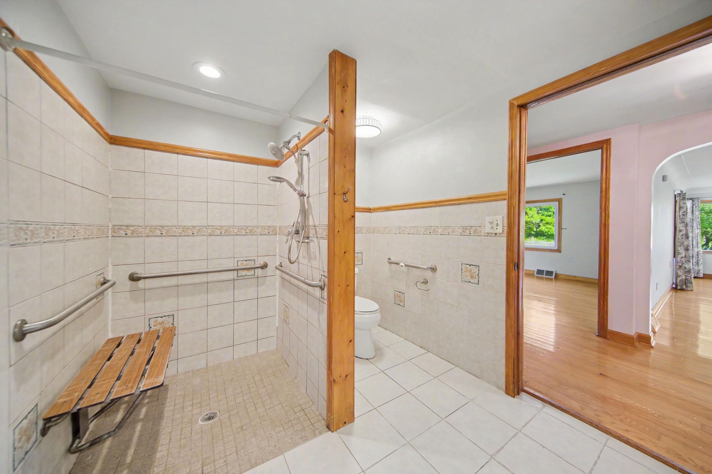 9100 Willis Road Property Photo 19