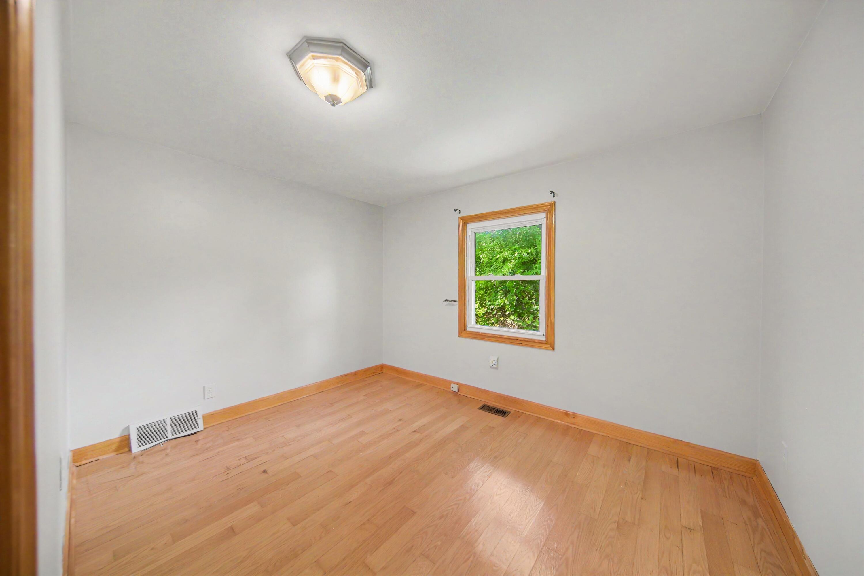 9100 Willis Road Property Photo 25