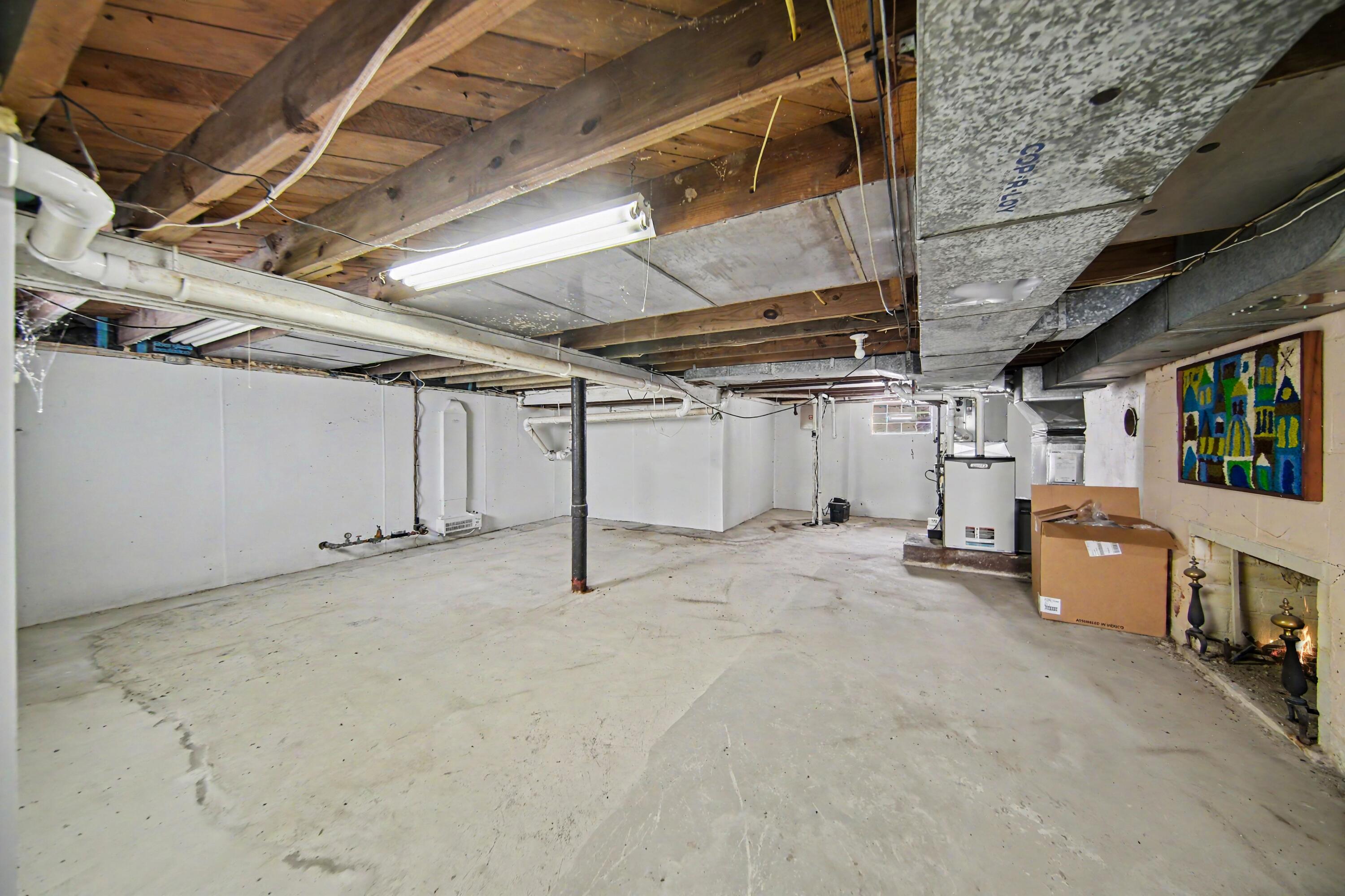 9100 Willis Road Property Photo 33