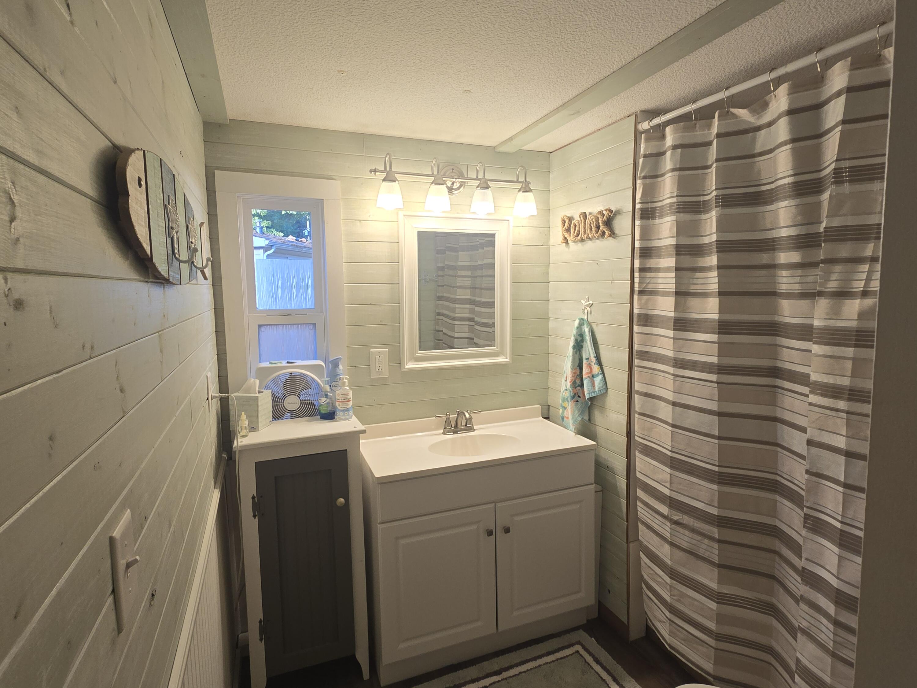 7949 W Fox Road Property Photo 8