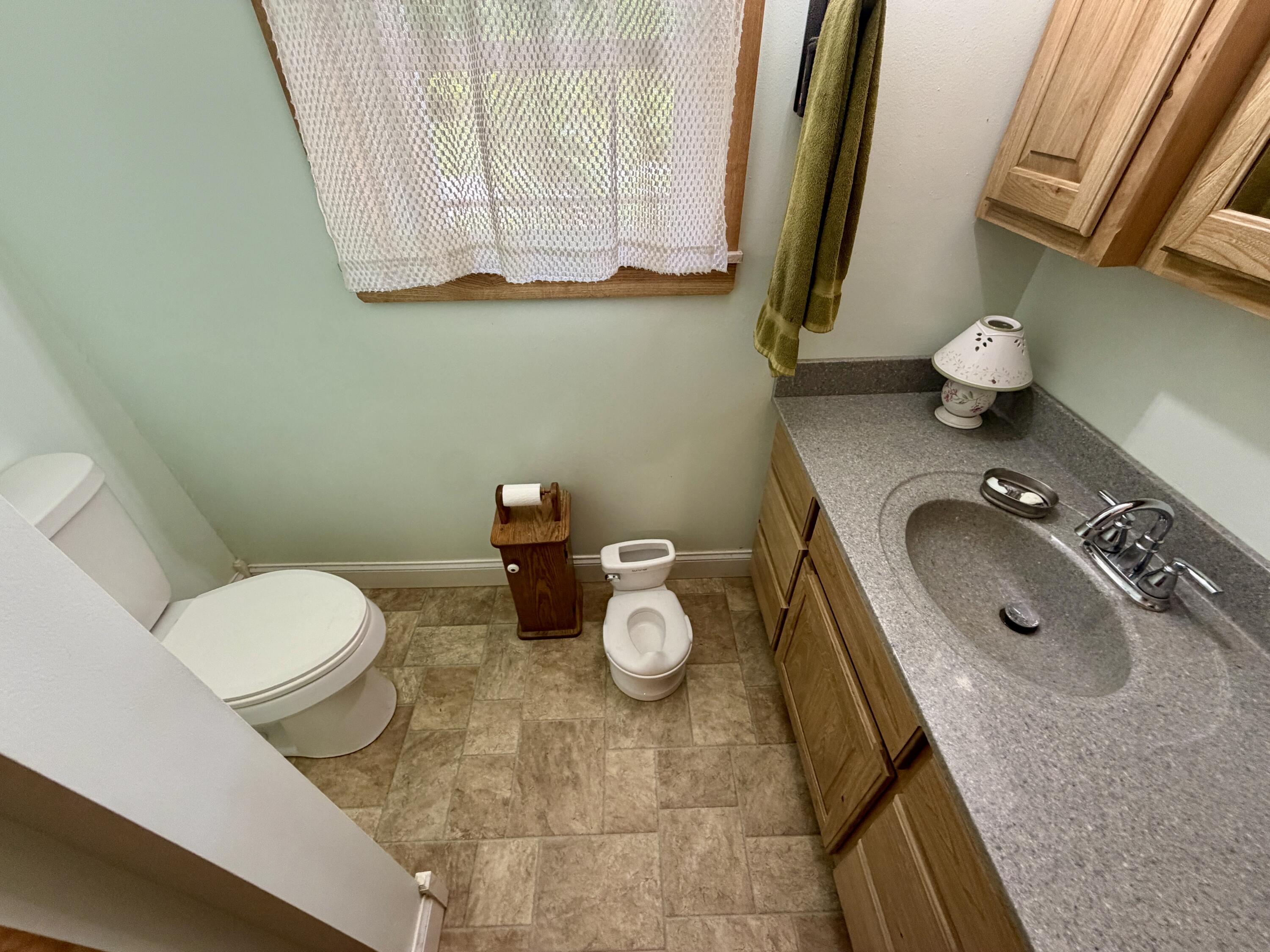 7300 W Kinsel Highway Property Photo 15