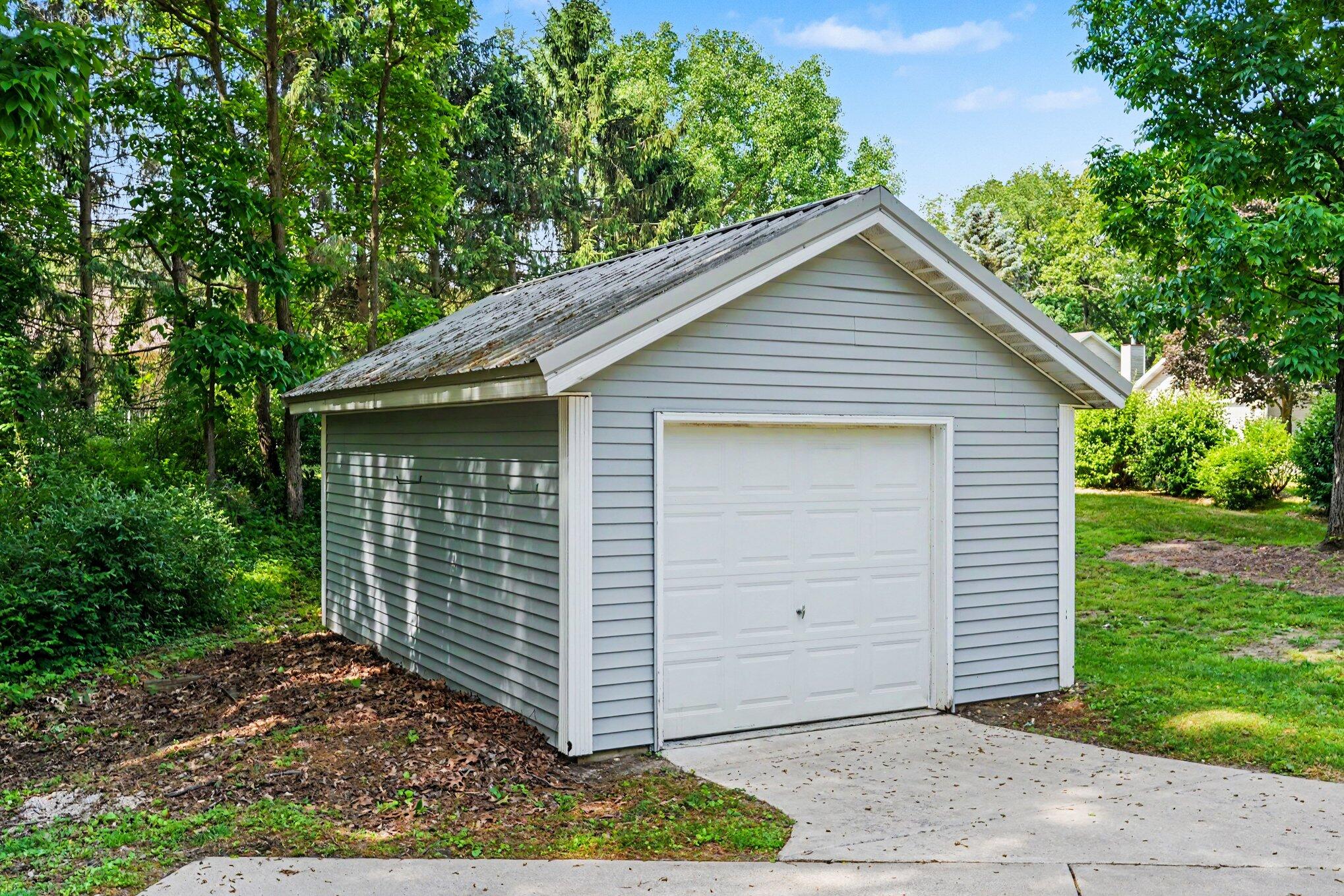 11261 Bridlewood Trail Property Photo 12
