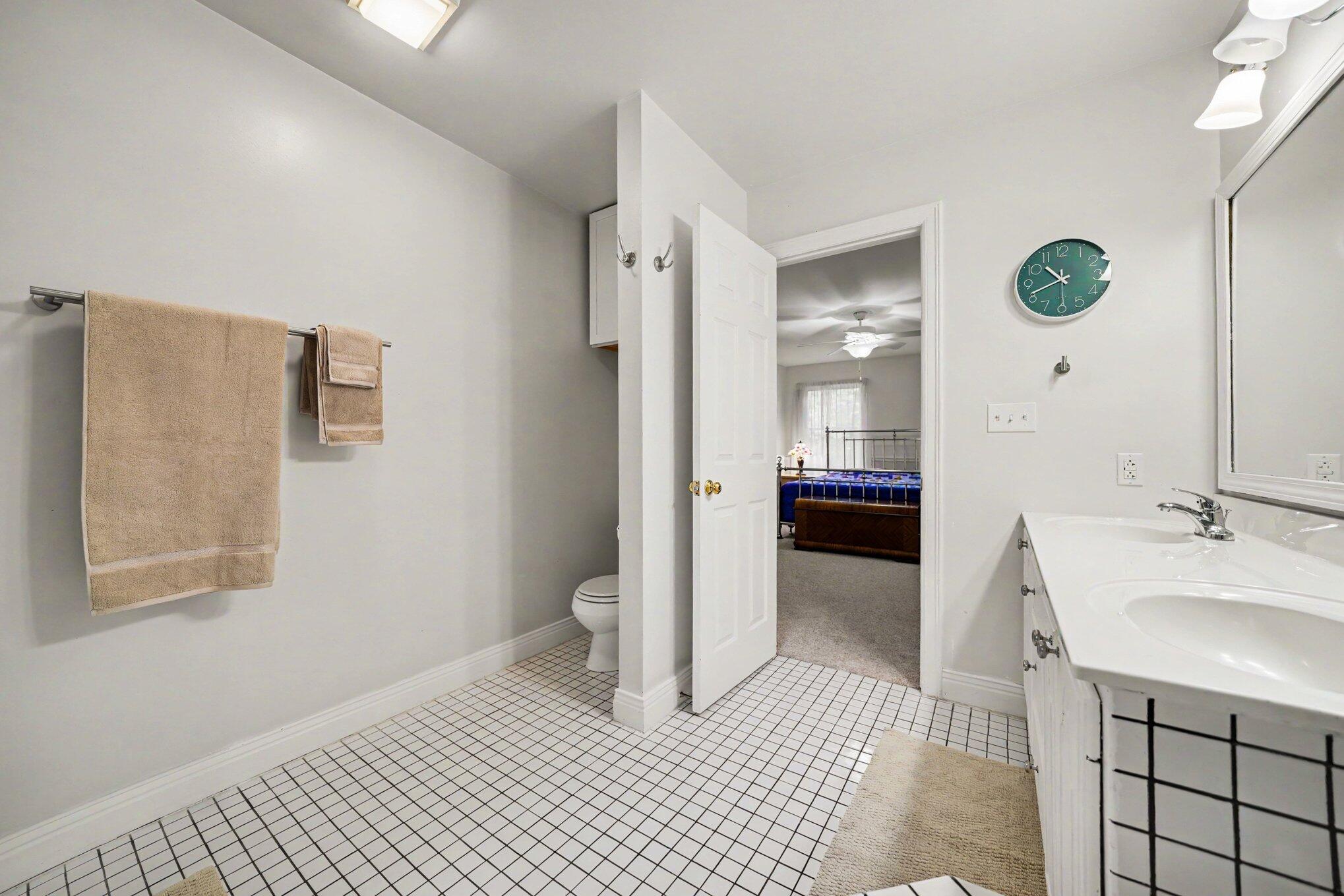 11261 Bridlewood Trail Property Photo 38