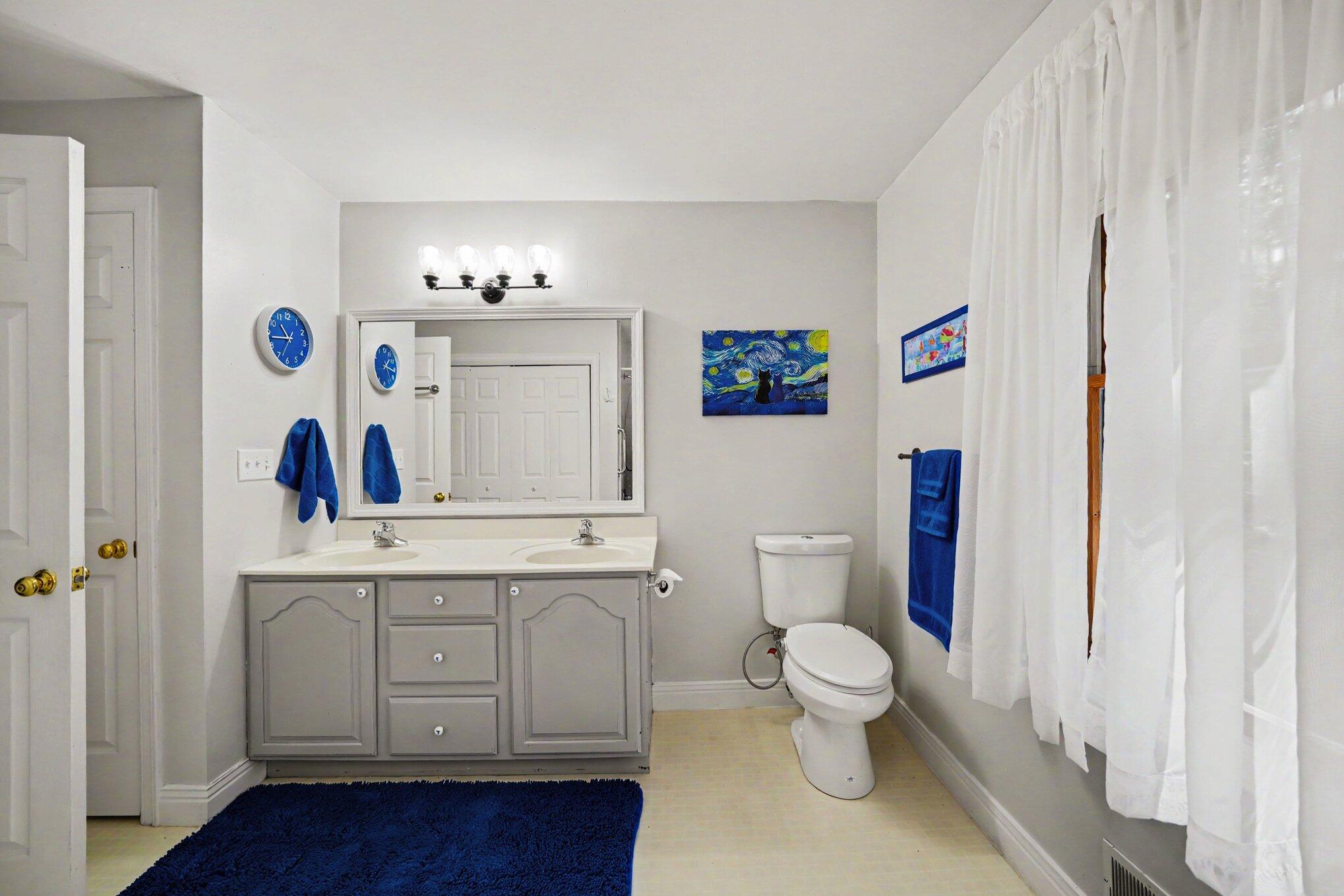 11261 Bridlewood Trail Property Photo 42