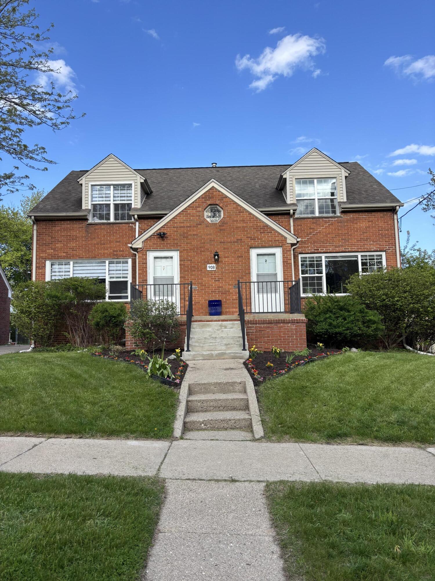 908 Spring Street Property Photo 49