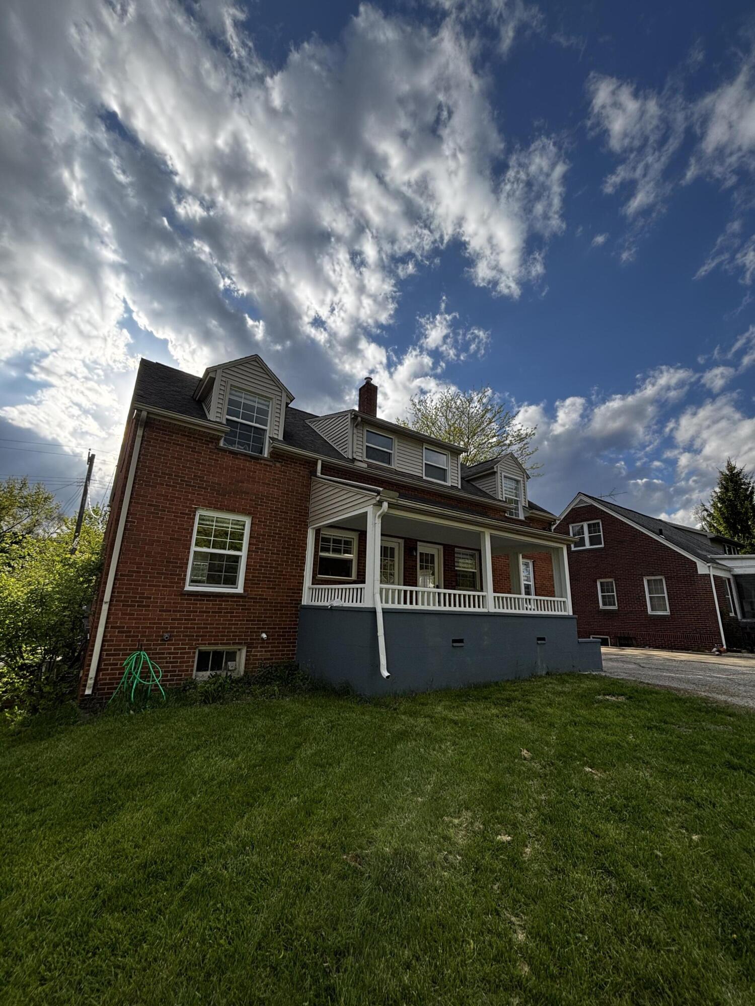 908 Spring Street Property Photo 51