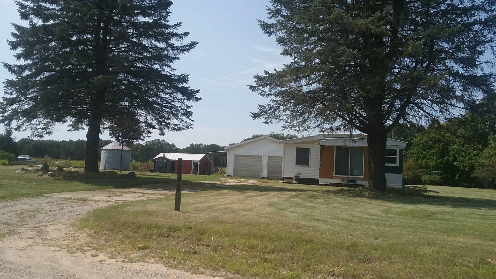 2841 Whites Bridge Property Photo 1