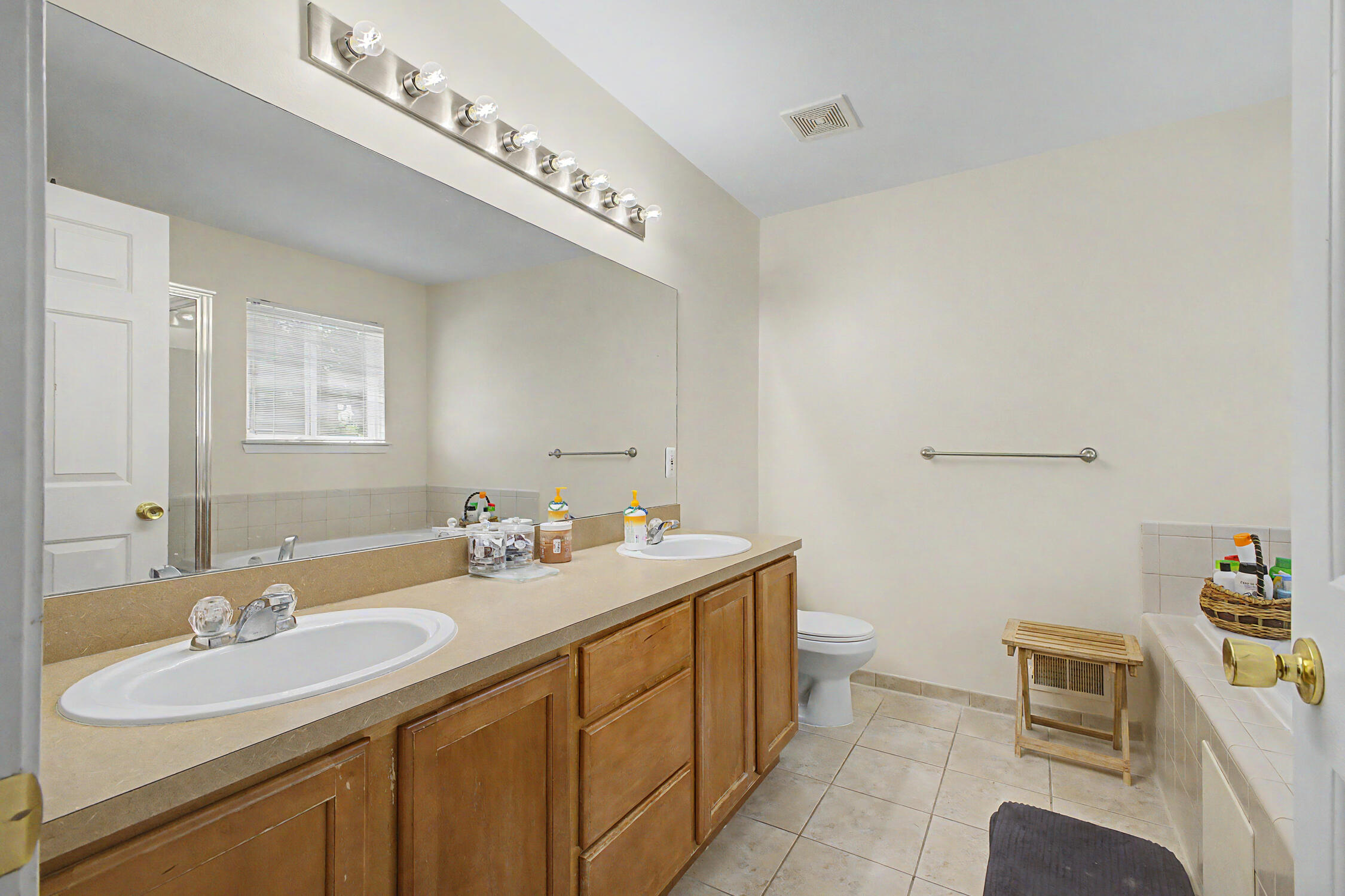 24224 Konarska Drive Property Photo 35