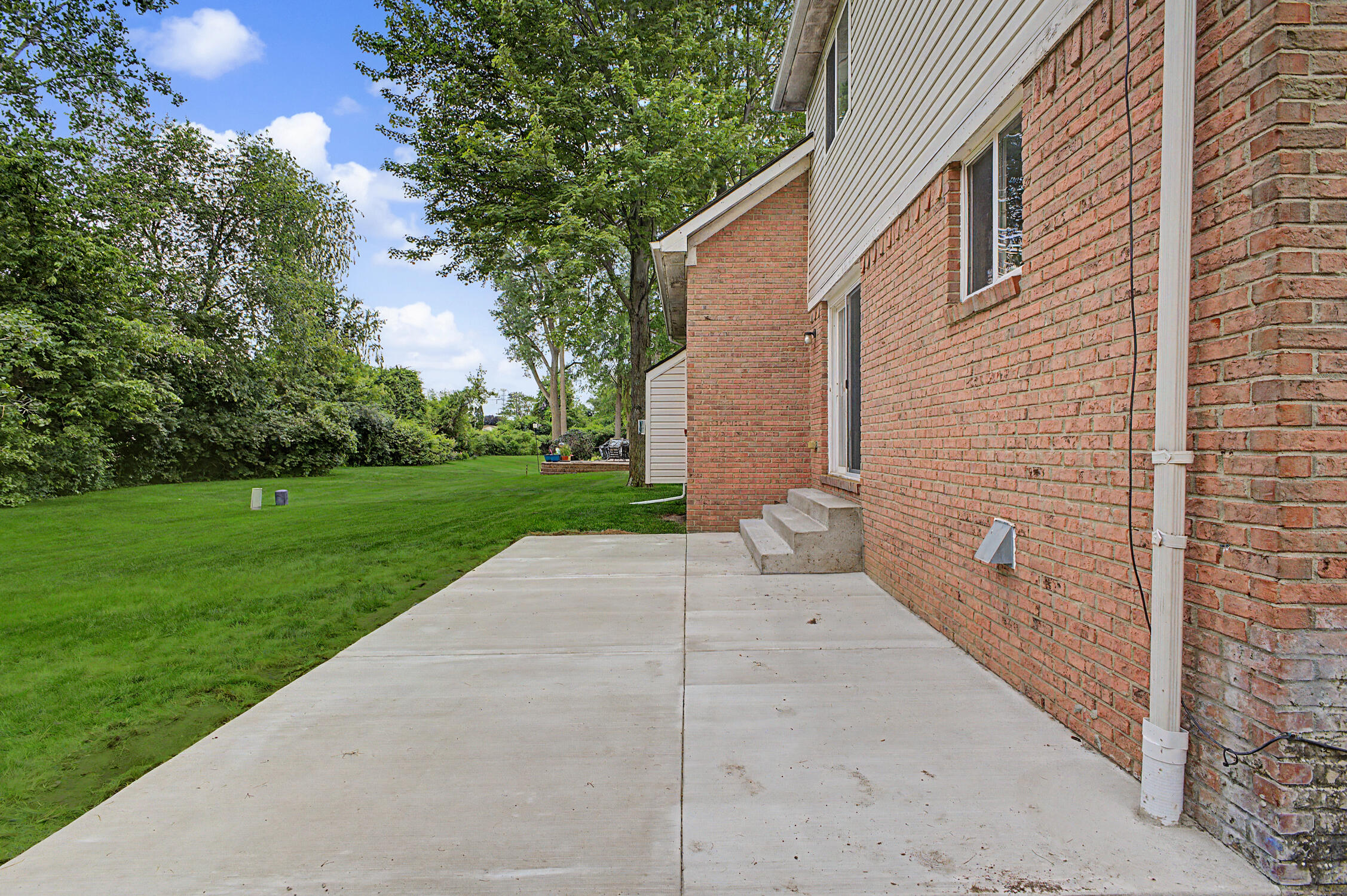 24224 Konarska Drive Property Photo 58