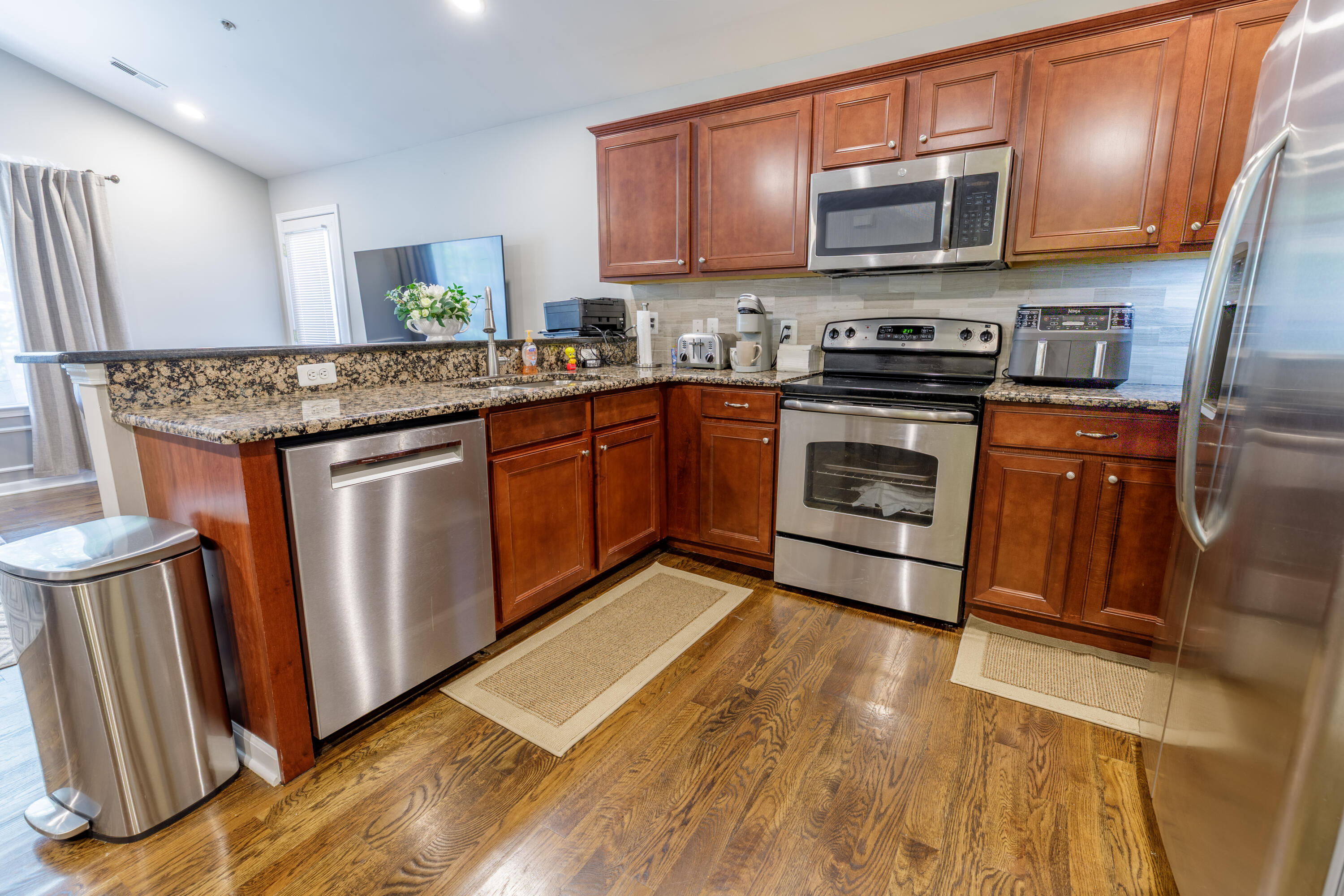 11355 N Woods Drive Property Photo 3