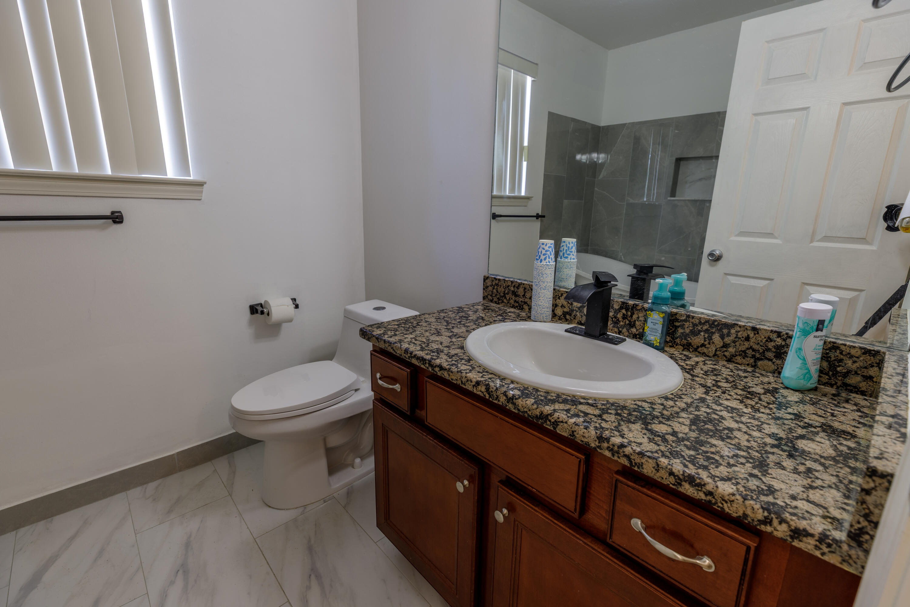 11355 N Woods Drive Property Photo 14