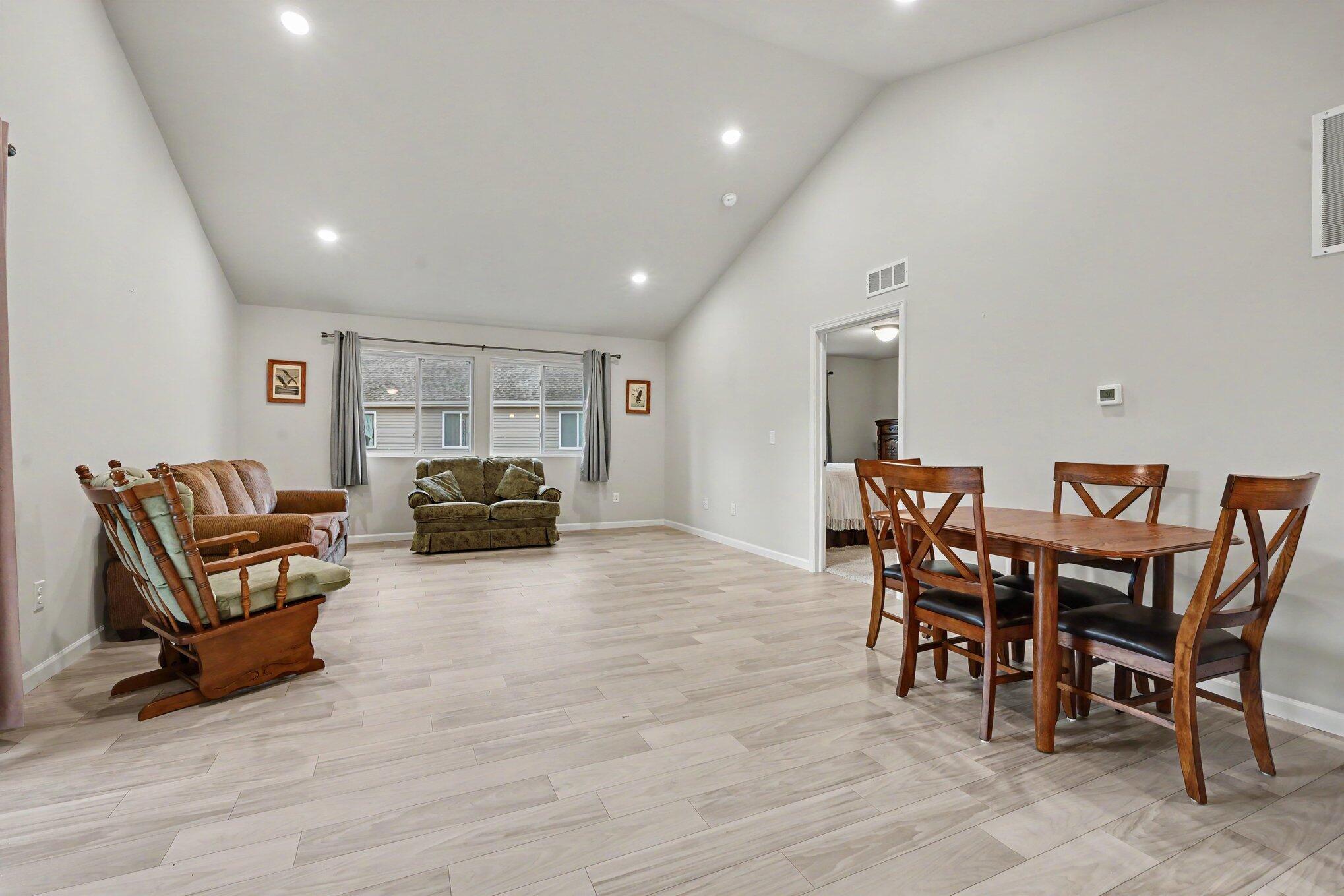 605 Bush Boulevard Property Photo 5
