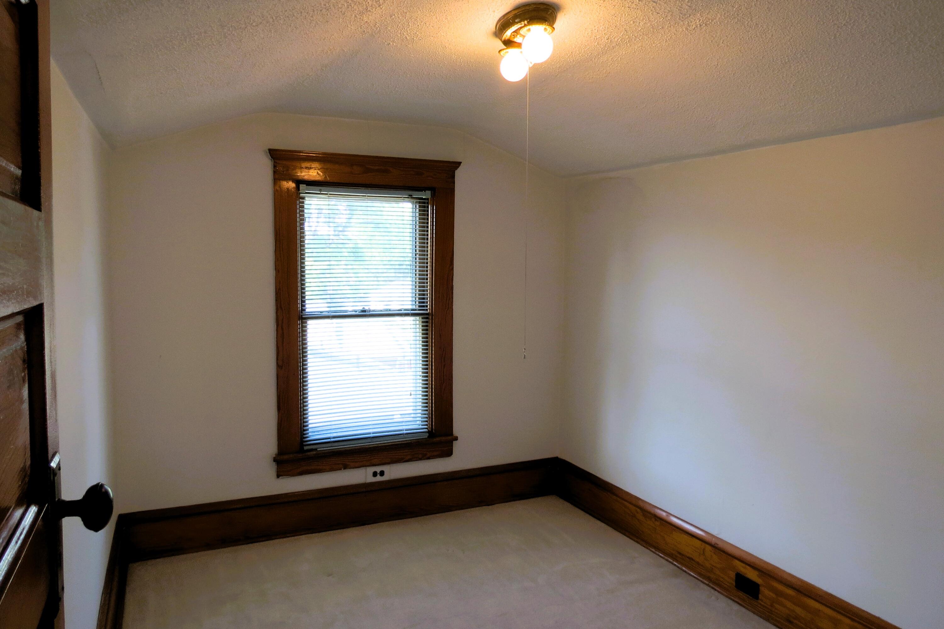 743 Ellery Avenue Property Photo 37