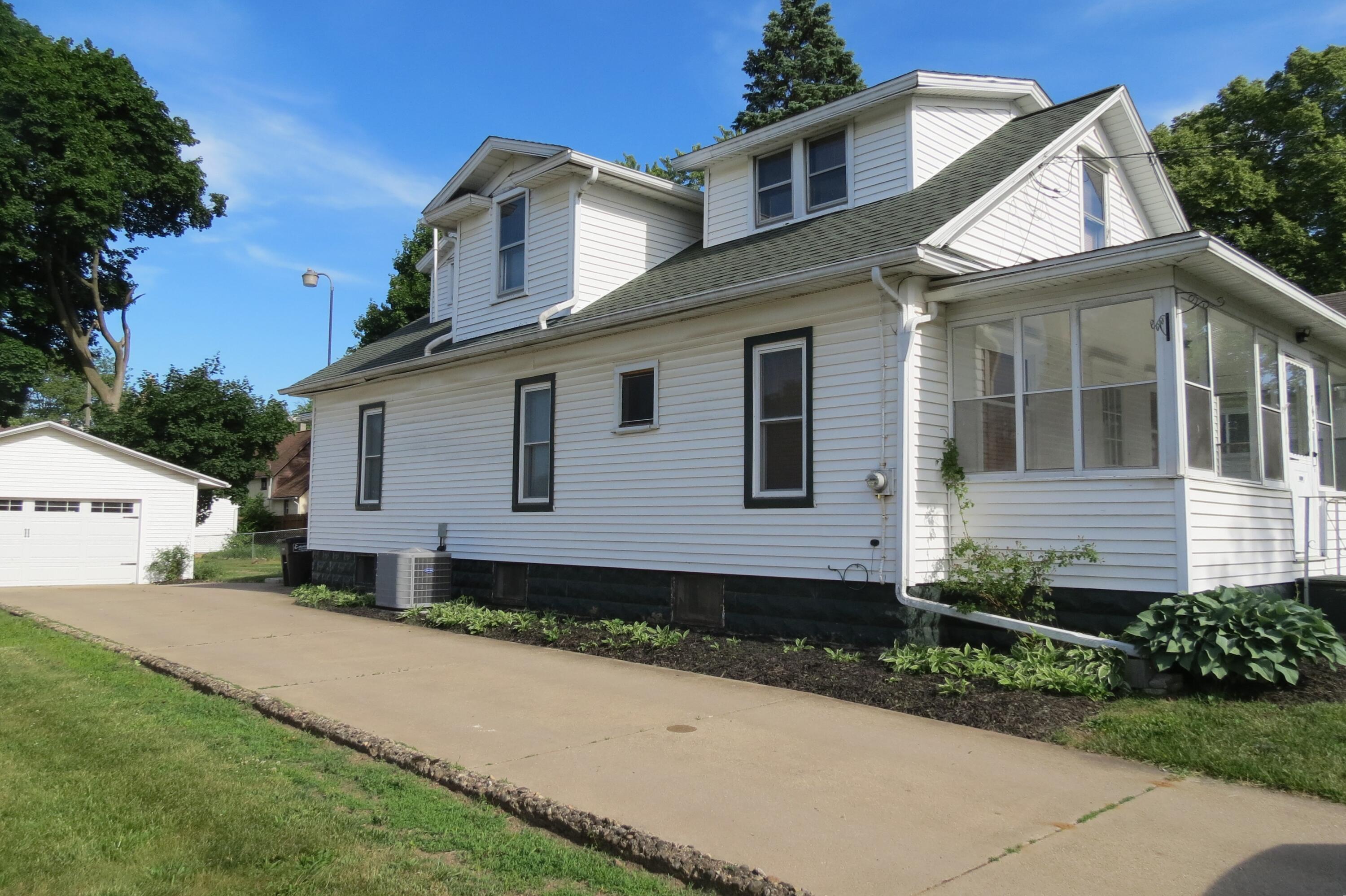 743 Ellery Avenue Property Photo 48