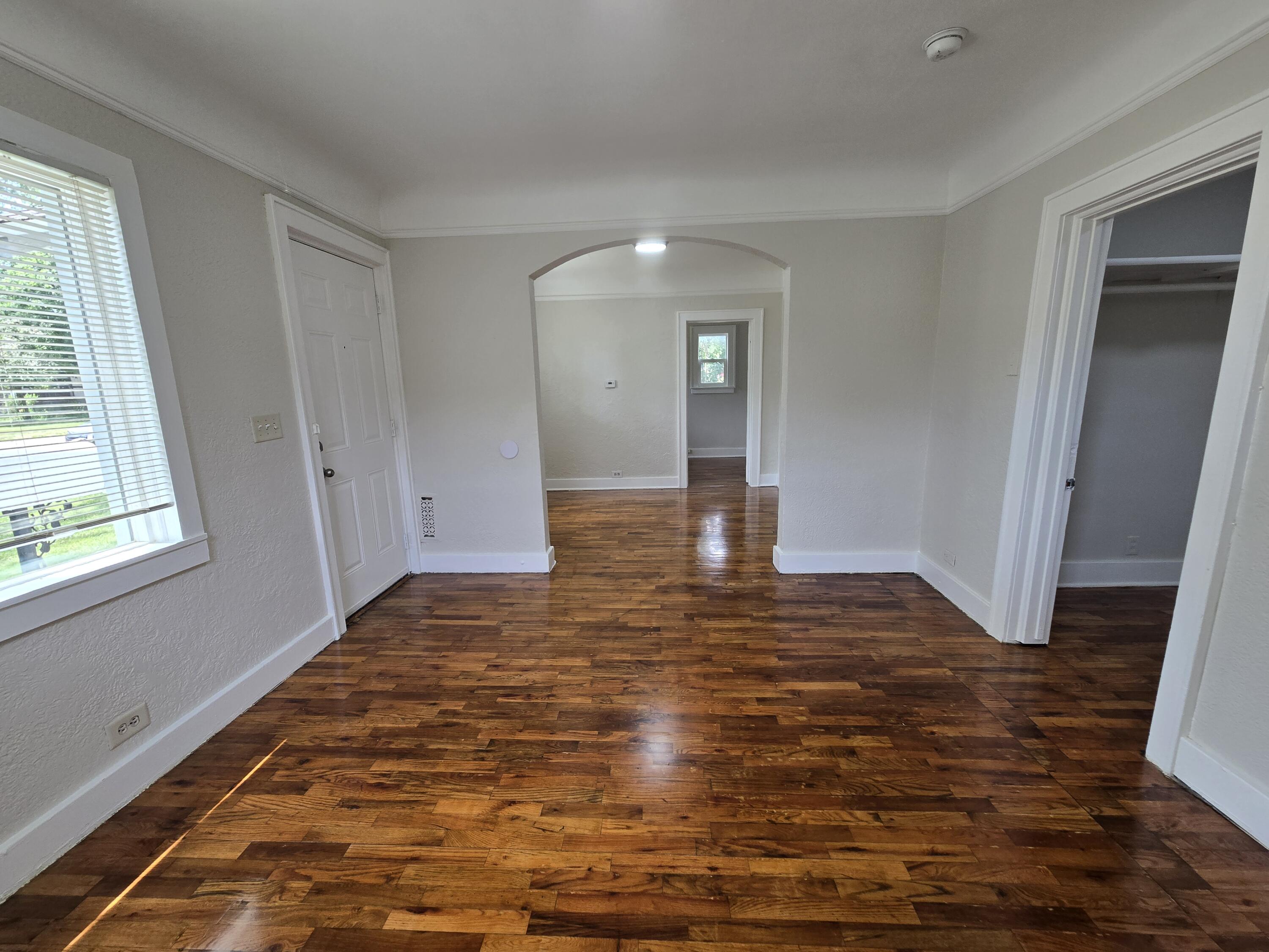 1313 Mason Street Ne Property Photo 4