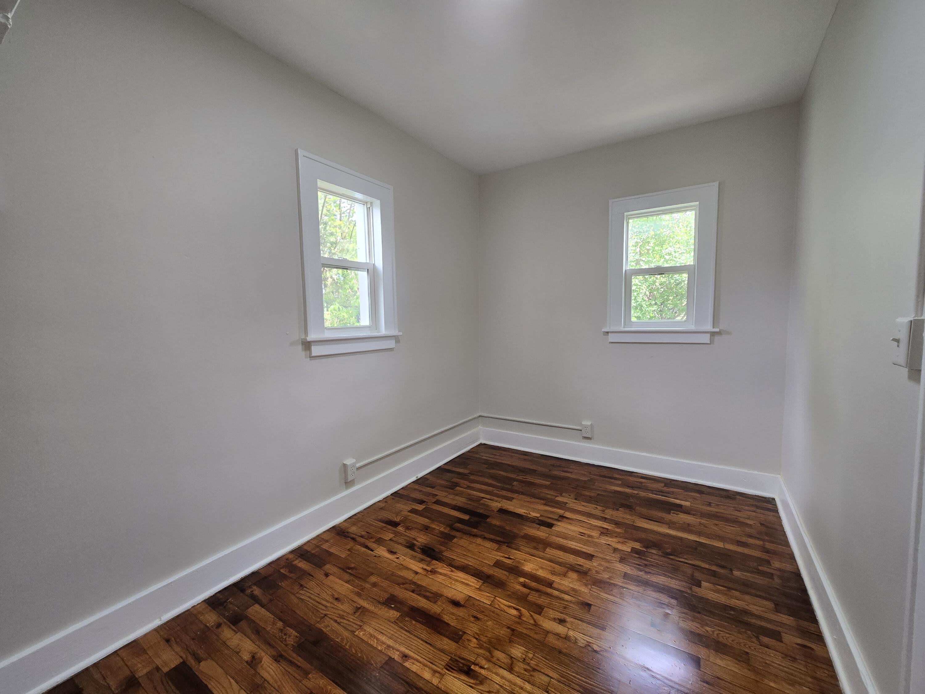 1313 Mason Street Ne Property Photo 7