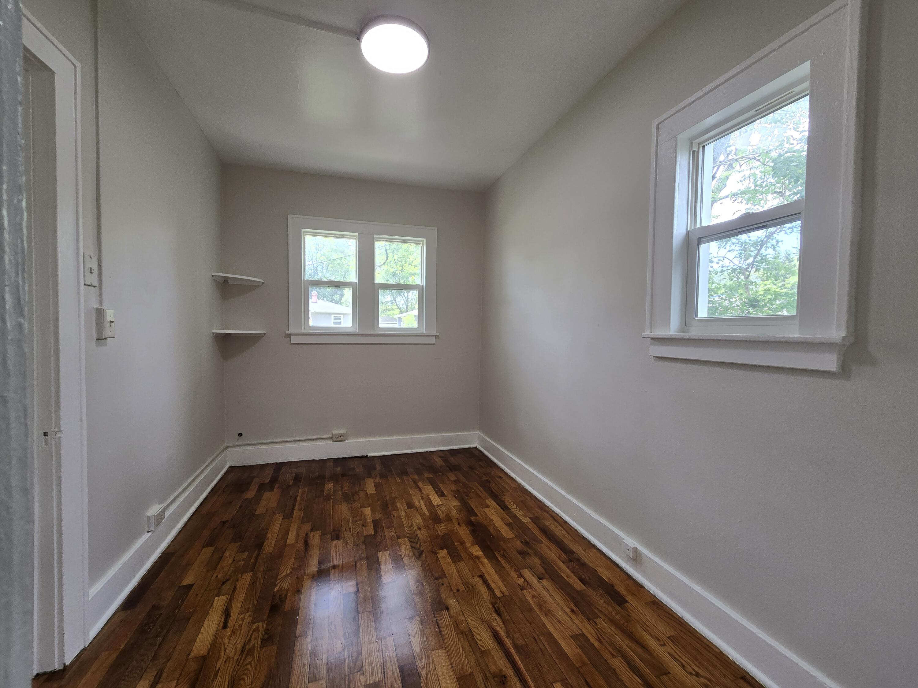 1313 Mason Street Ne Property Photo 8