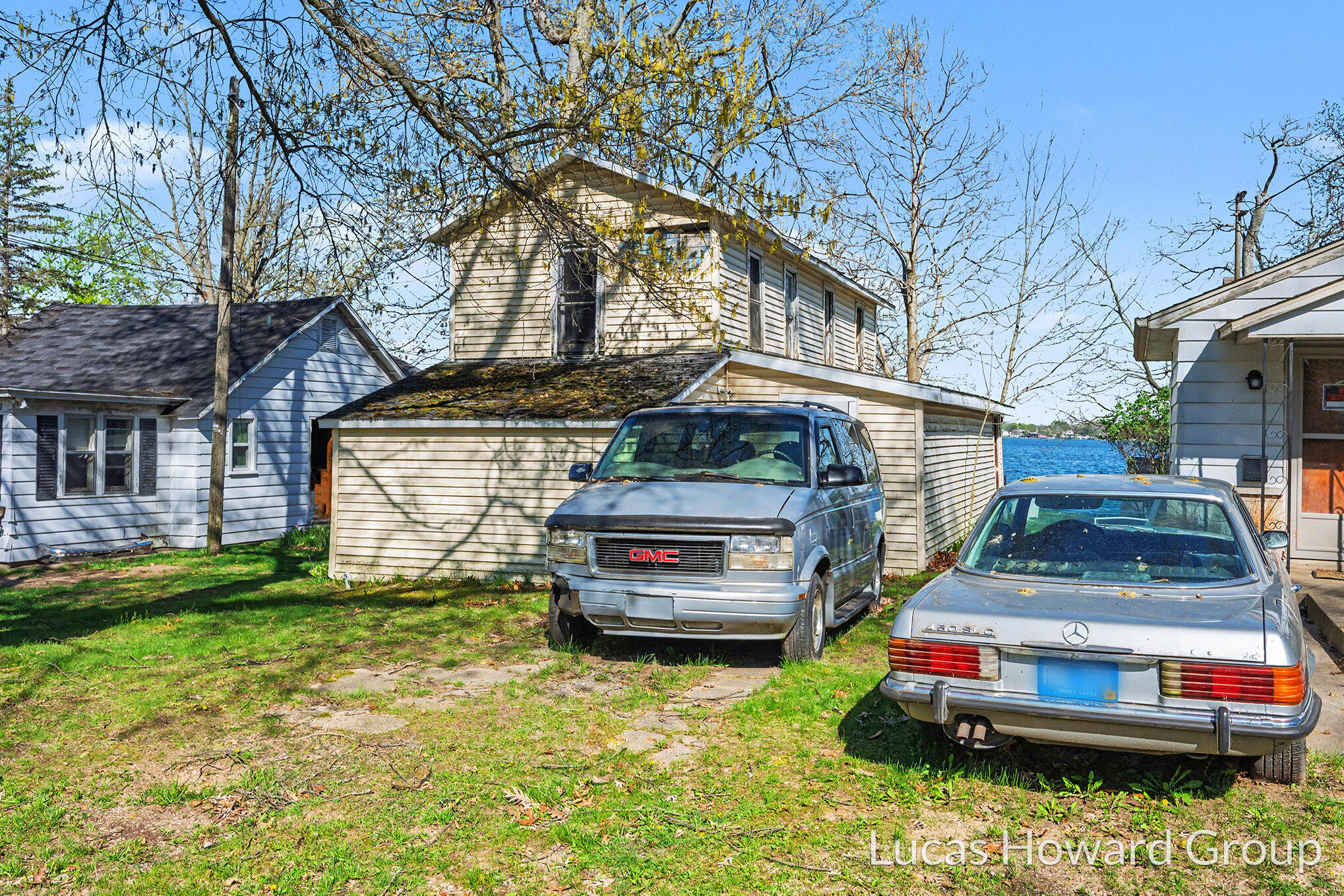 26027903 Property Photo 37