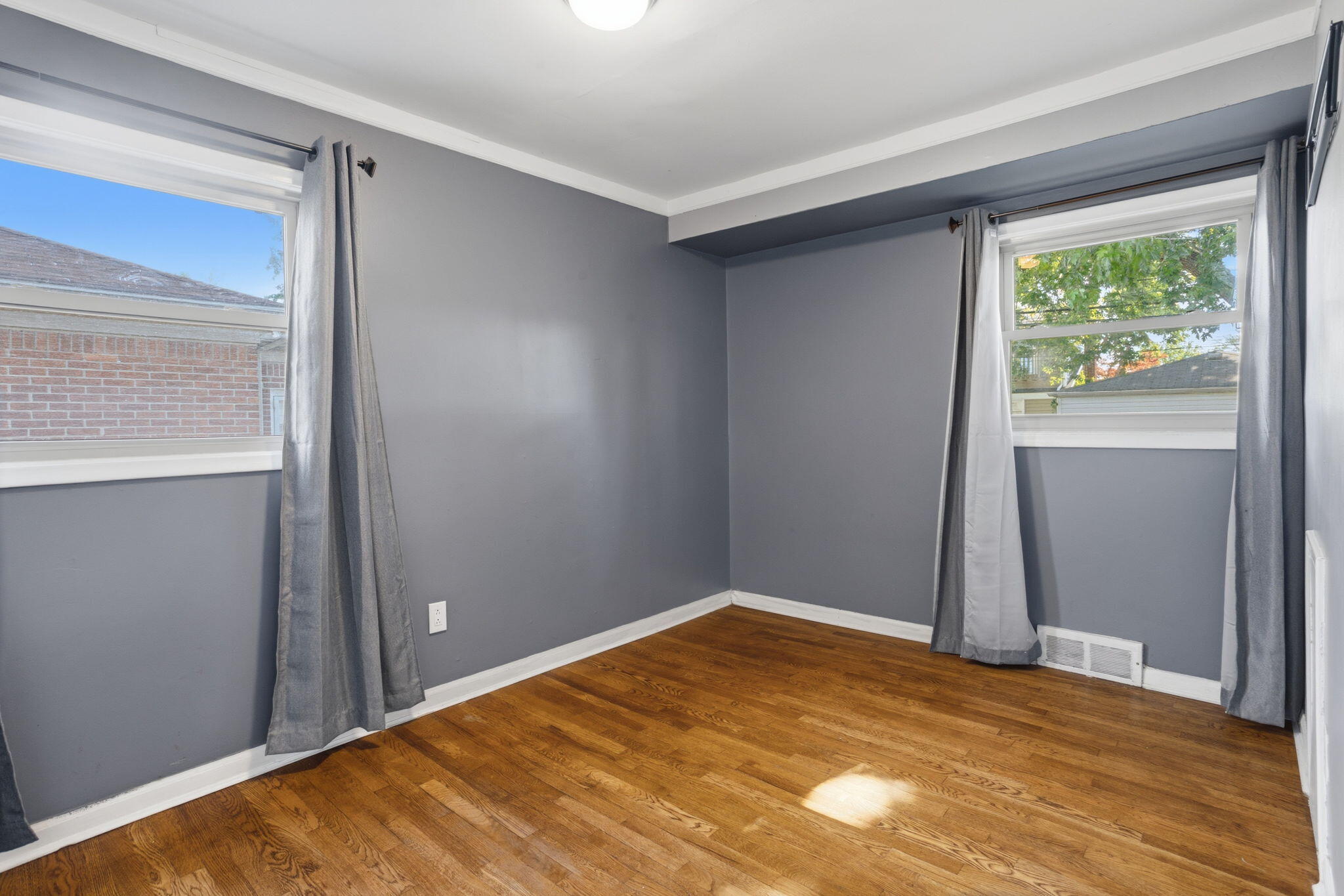 28604 Bohn Street Property Photo 5